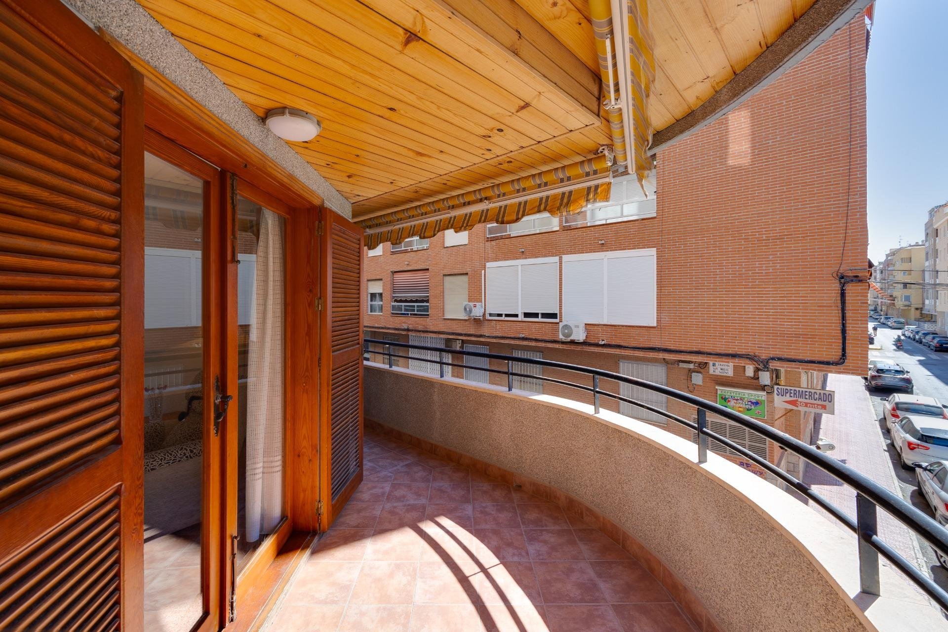 Resale - Apartamento - Torrevieja - Acequion