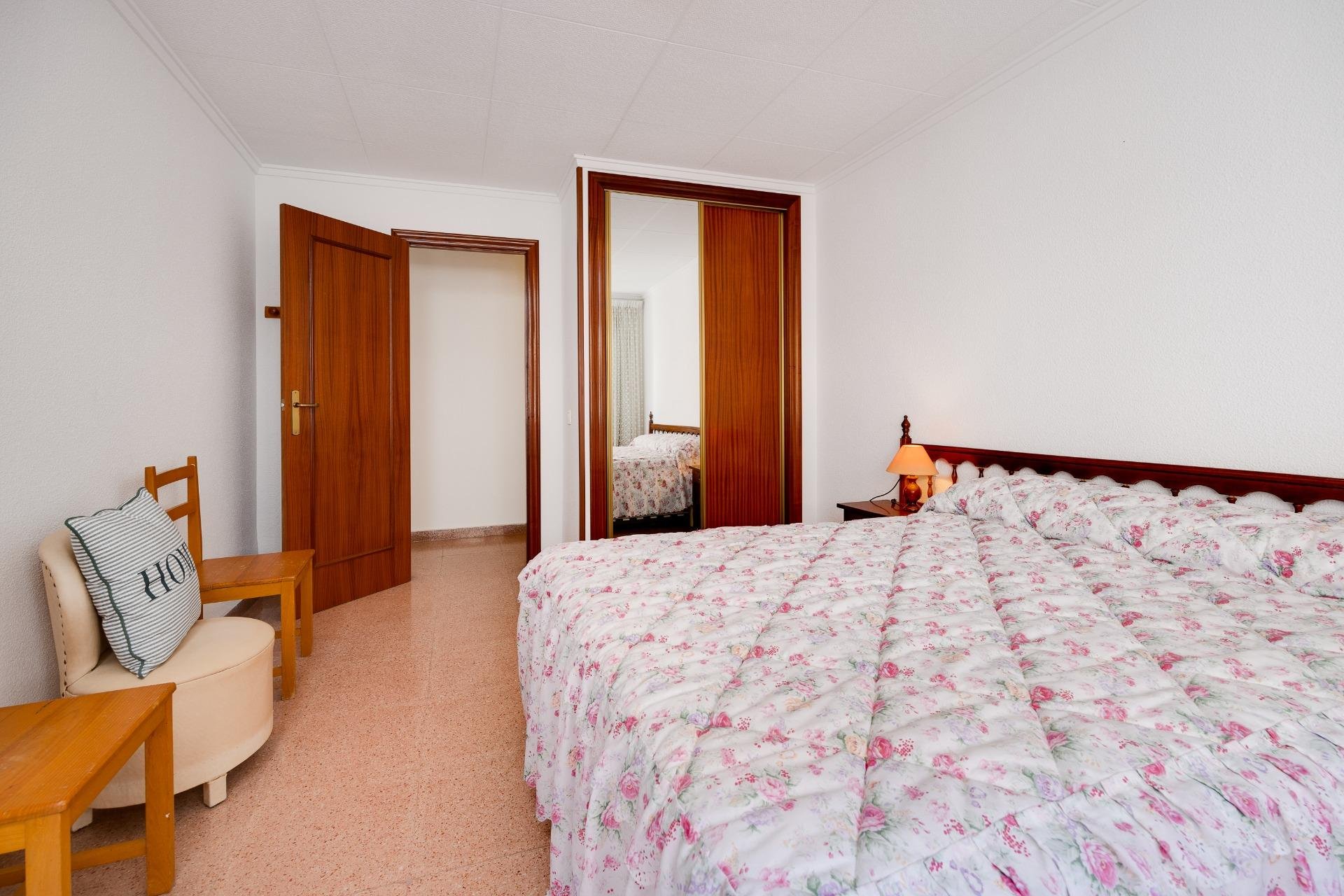 Resale - Apartamento - Torrevieja - Acequion