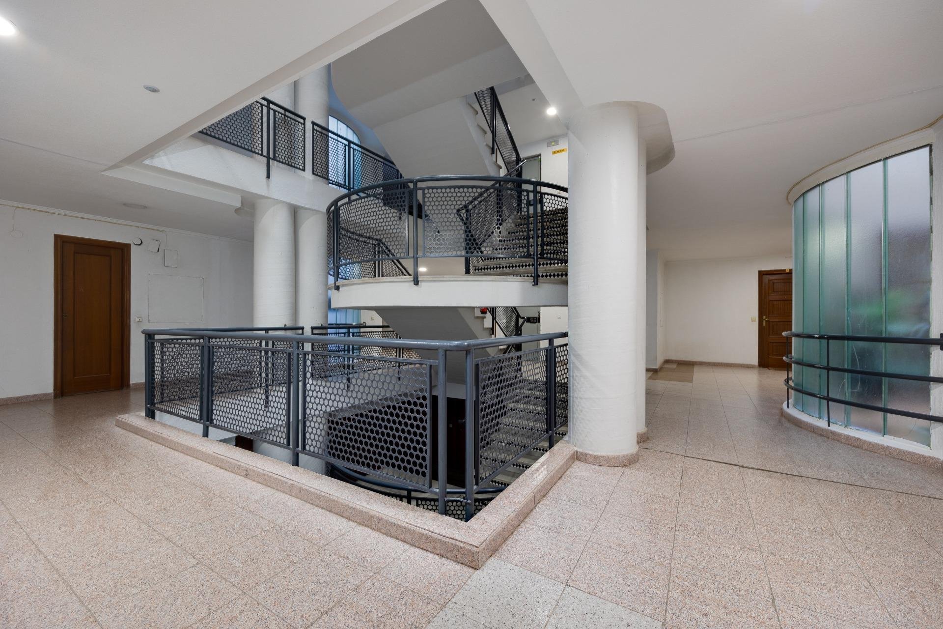 Resale - Apartamento - Torrevieja - Acequion