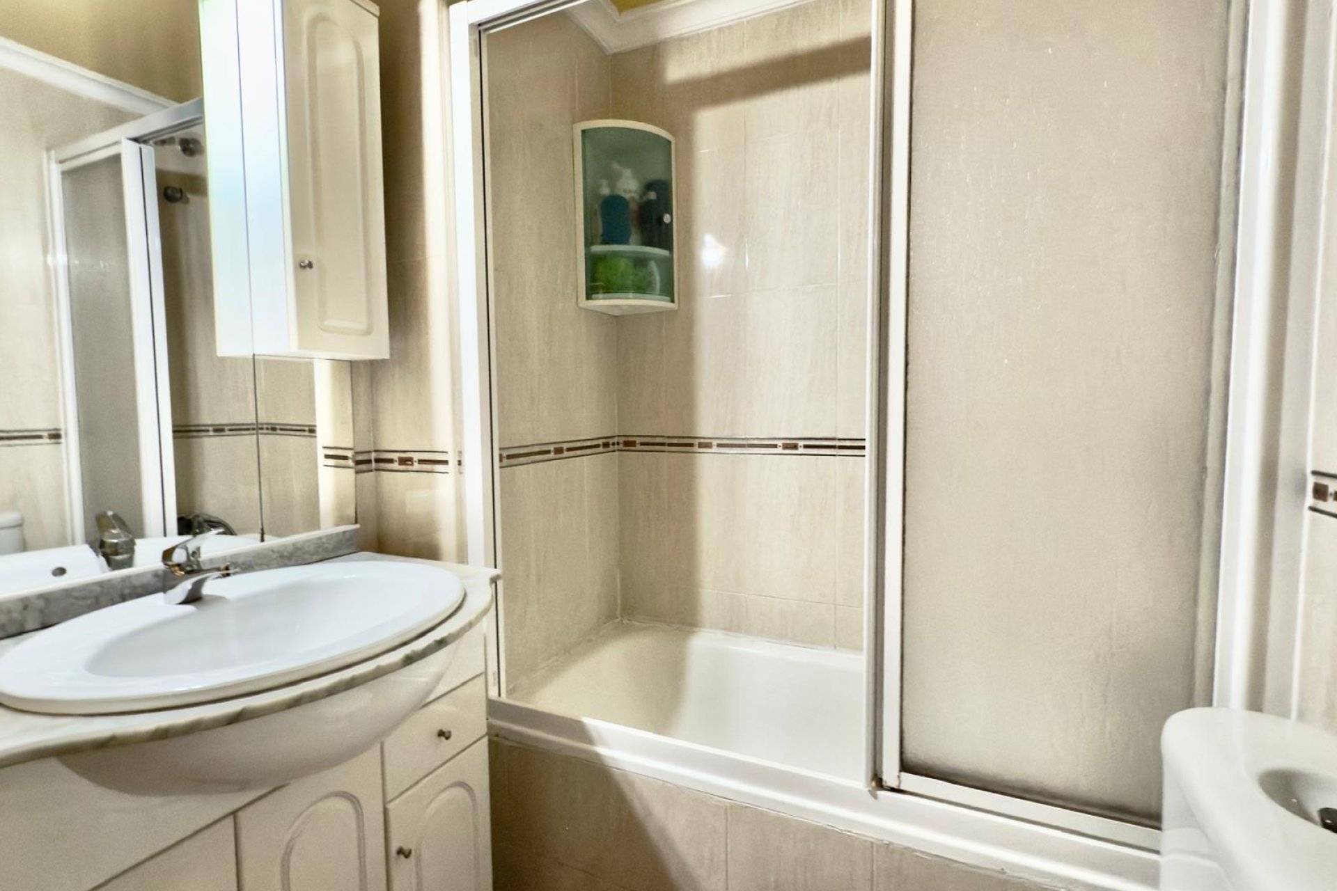 Resale - Apartamento - Torrevieja - Acequion