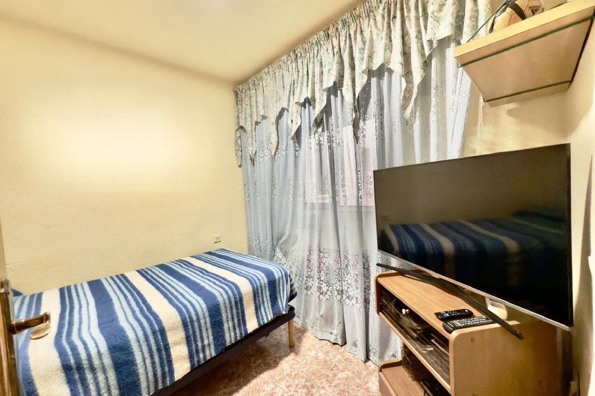 Resale - Apartamento - Torrevieja - Acequion