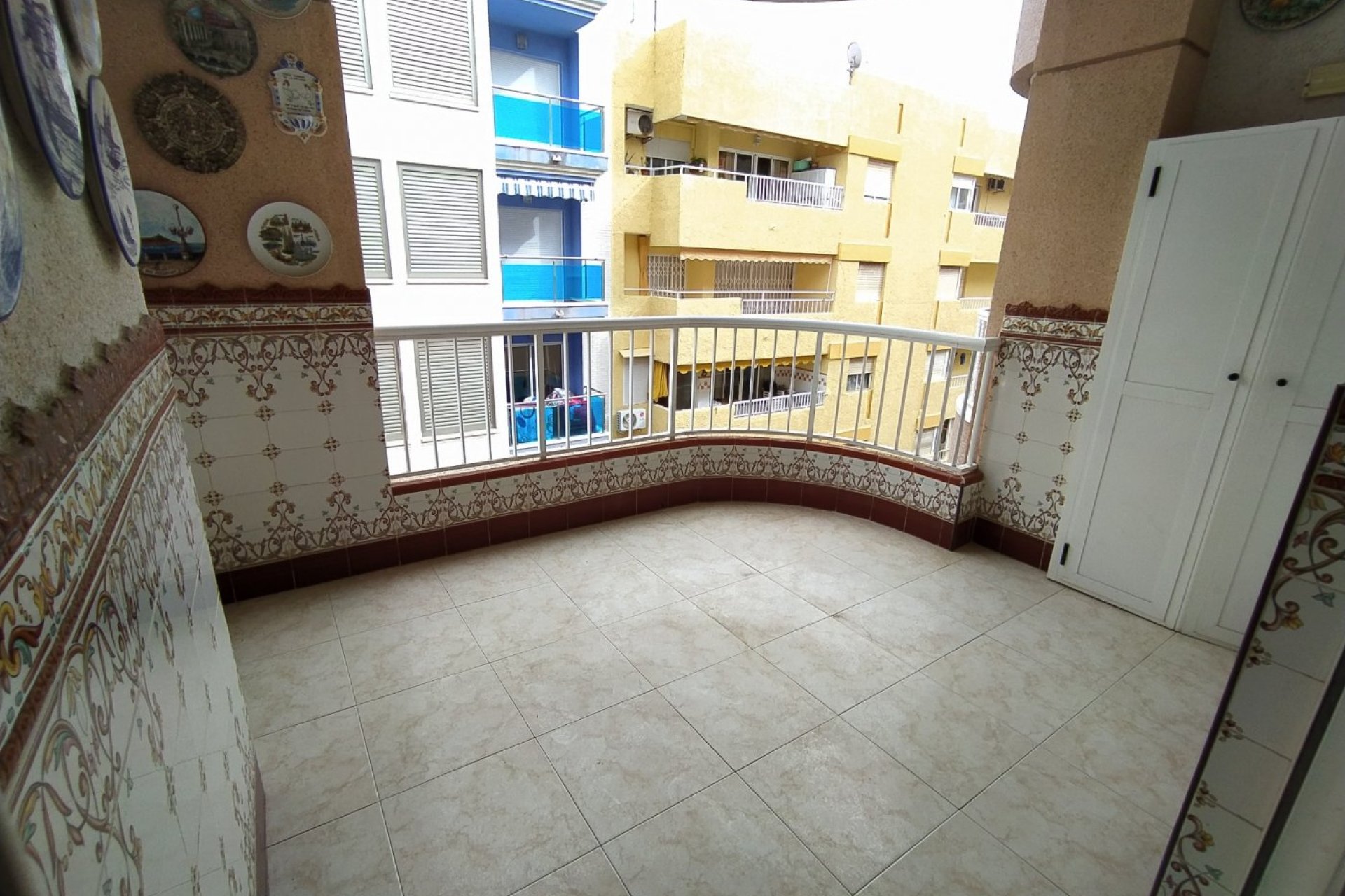 Resale - Apartamento - Torrevieja - Acequion