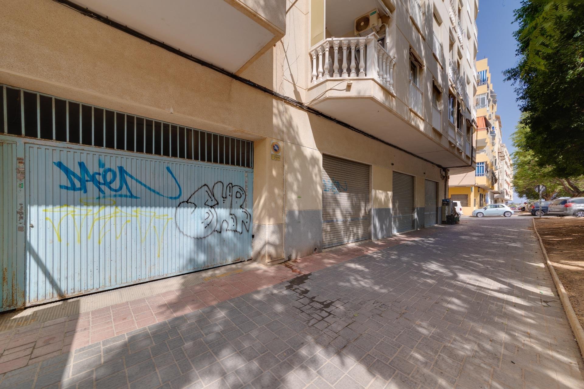 Resale - Apartamento - Torrevieja - Acequion