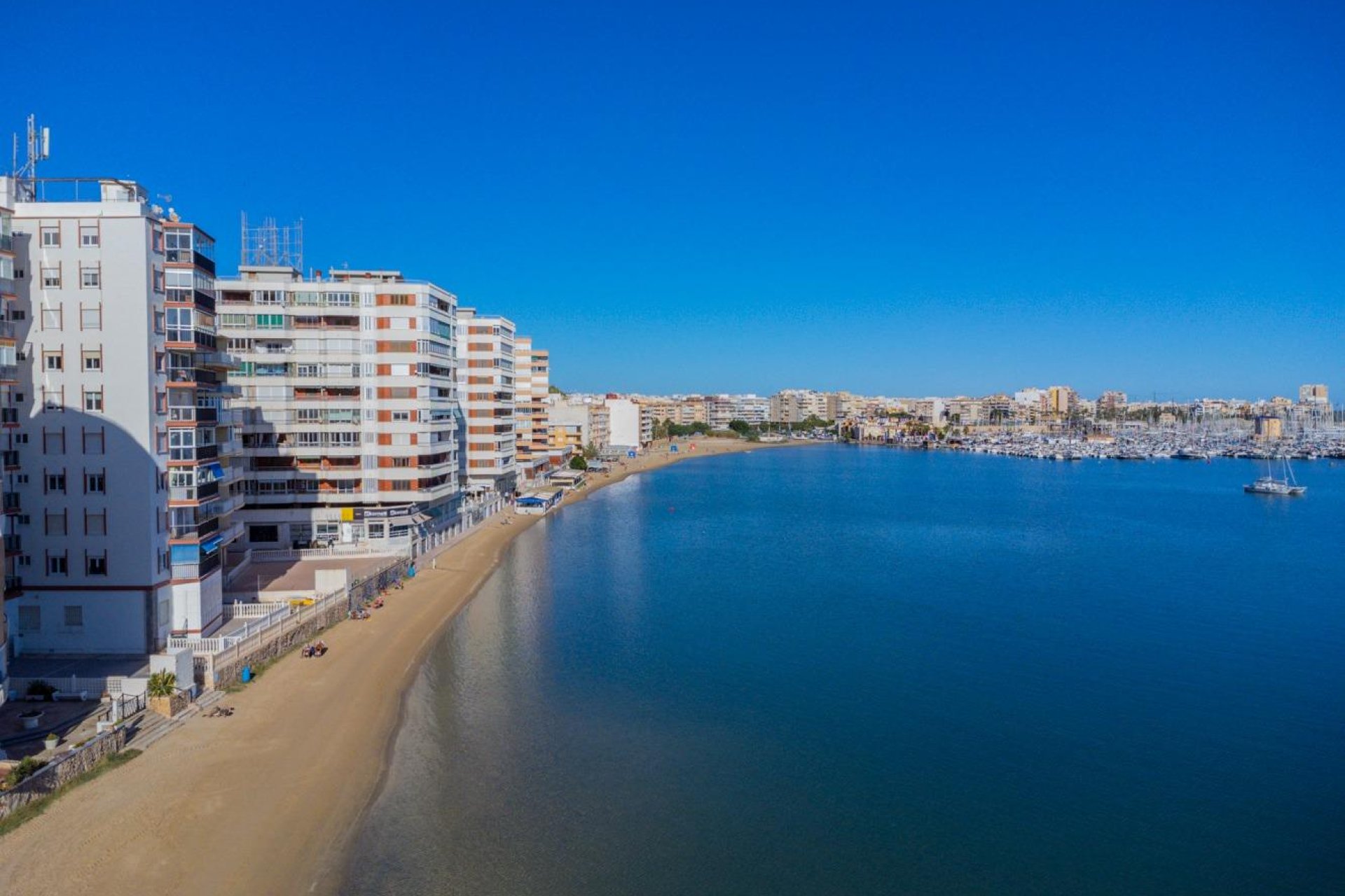 Resale - Apartamento - Torrevieja - Acequion