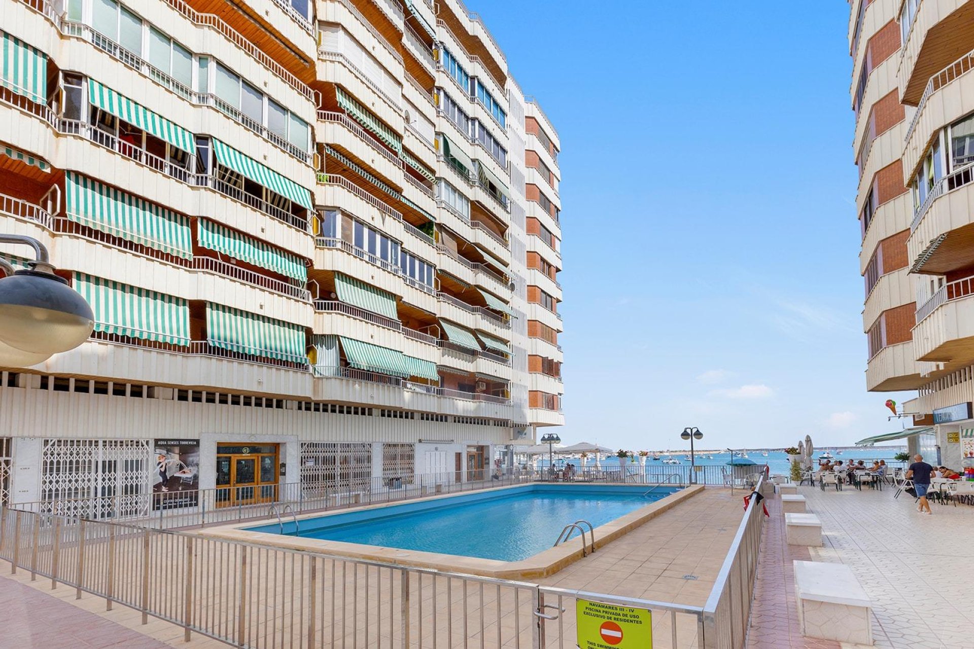 Resale - Apartamento - Torrevieja - Acequion