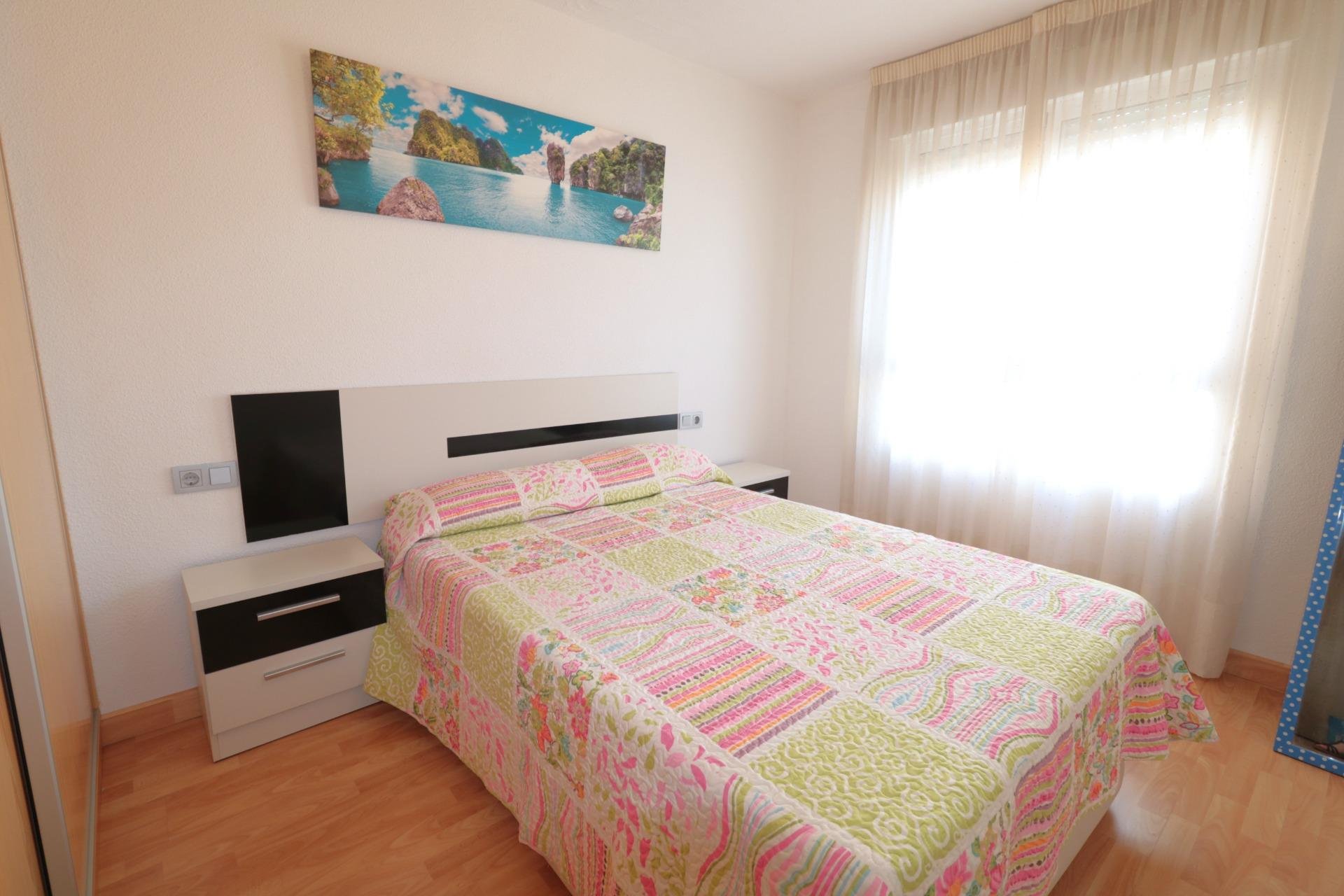 Resale - Apartamento - Torrevieja - Acequion