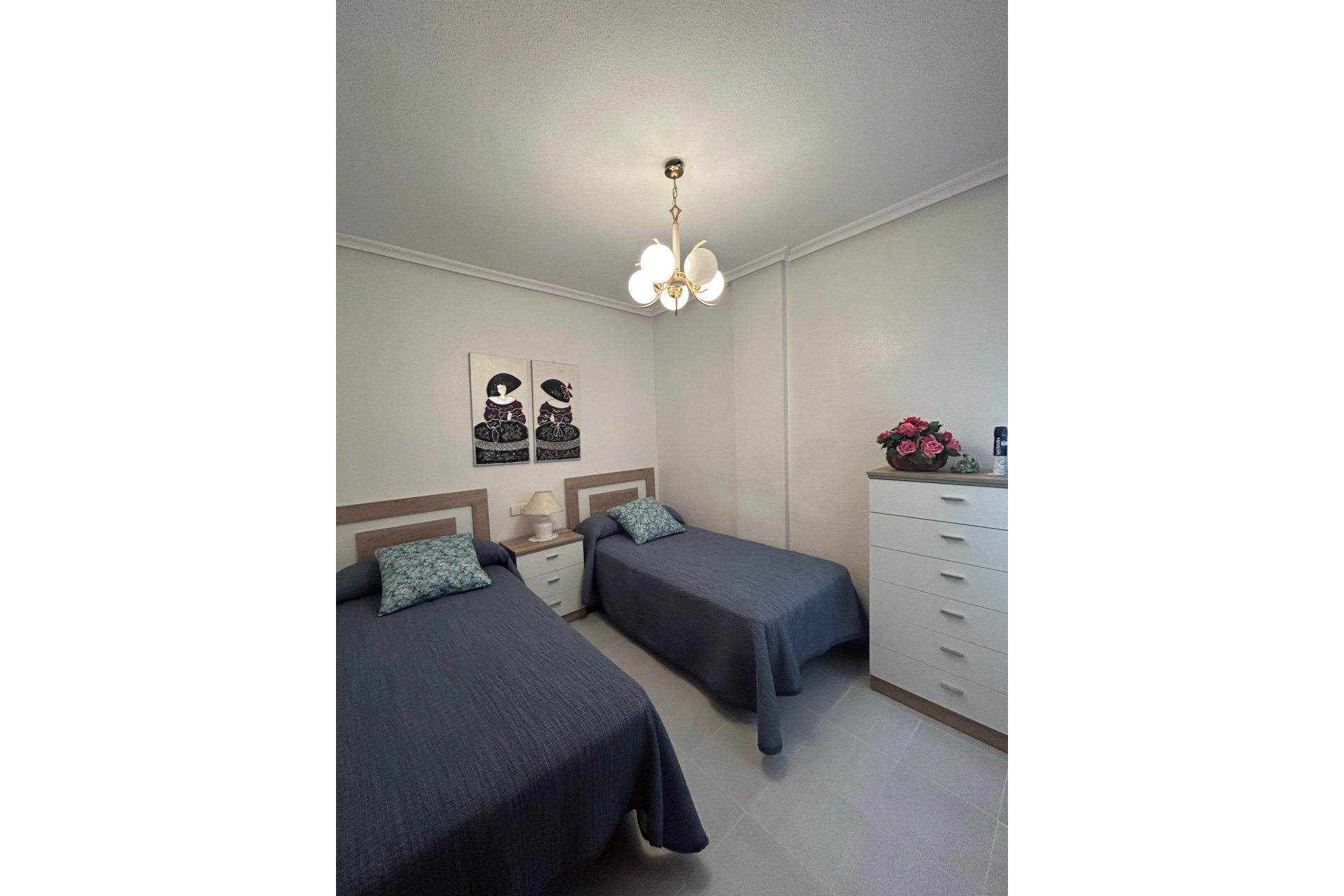 Resale - Apartamento - Torrevieja - Acequion