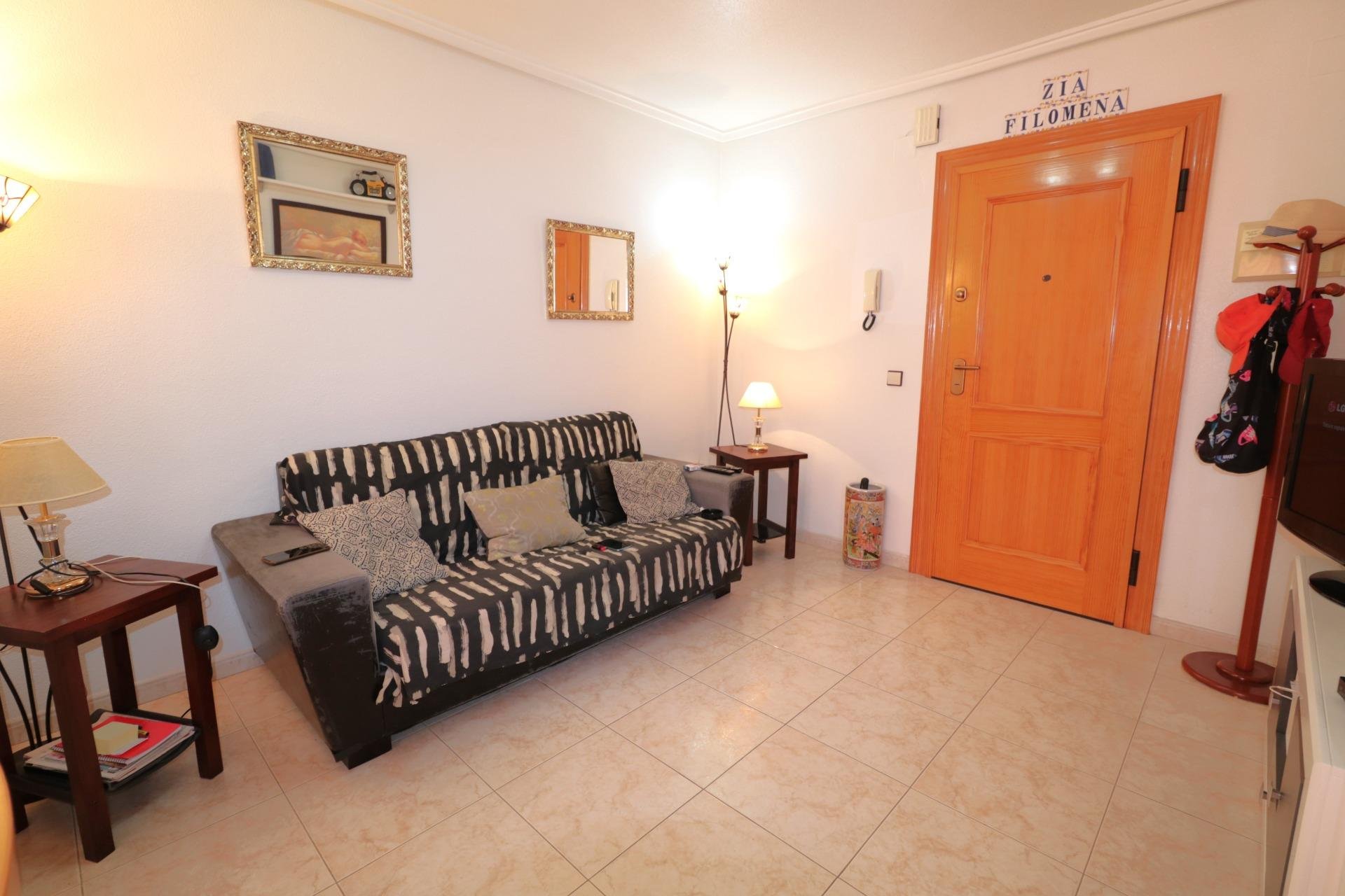 Resale - Apartamento - Torrevieja - Acequion