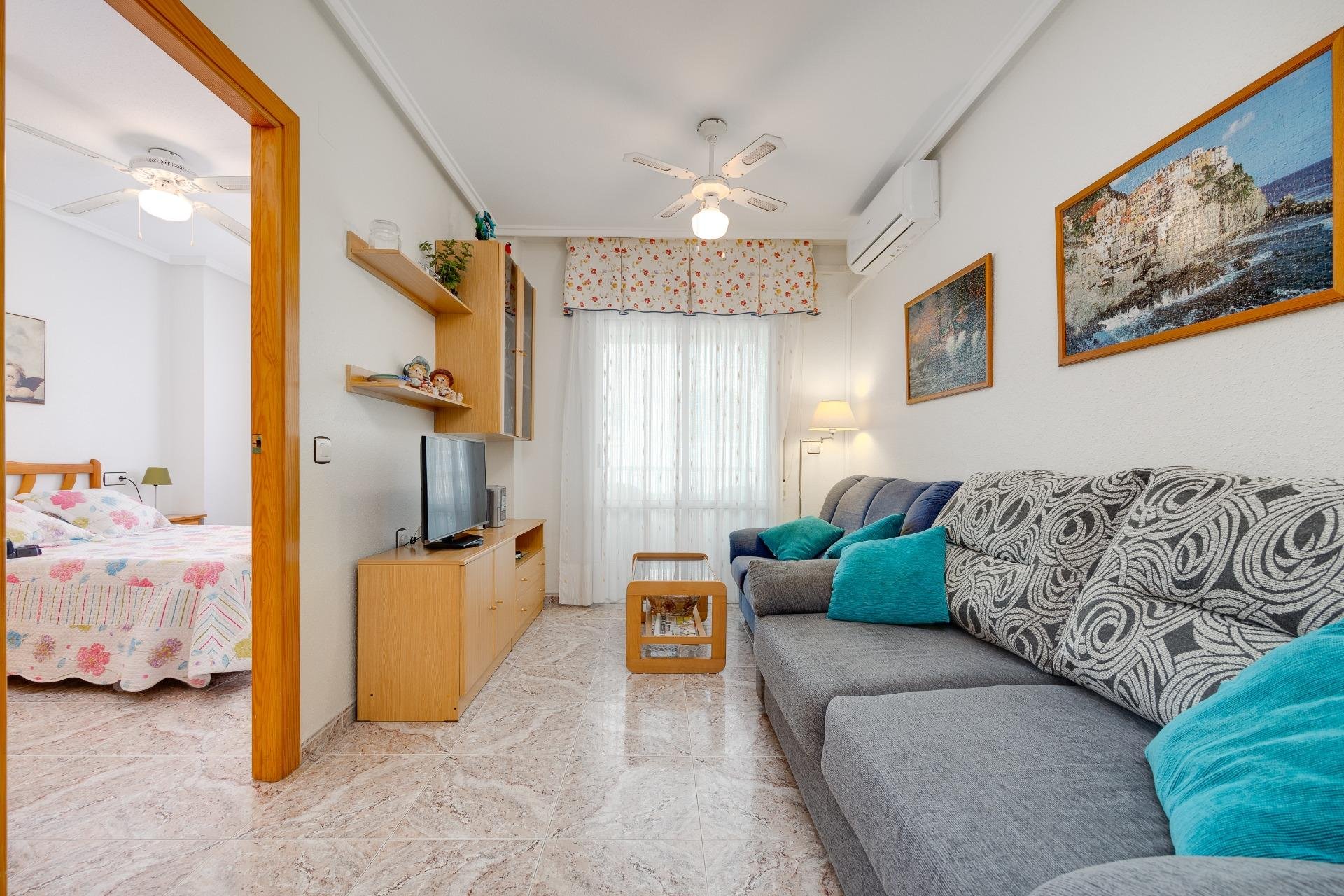 Resale - Apartamento - Torrevieja - Acequion