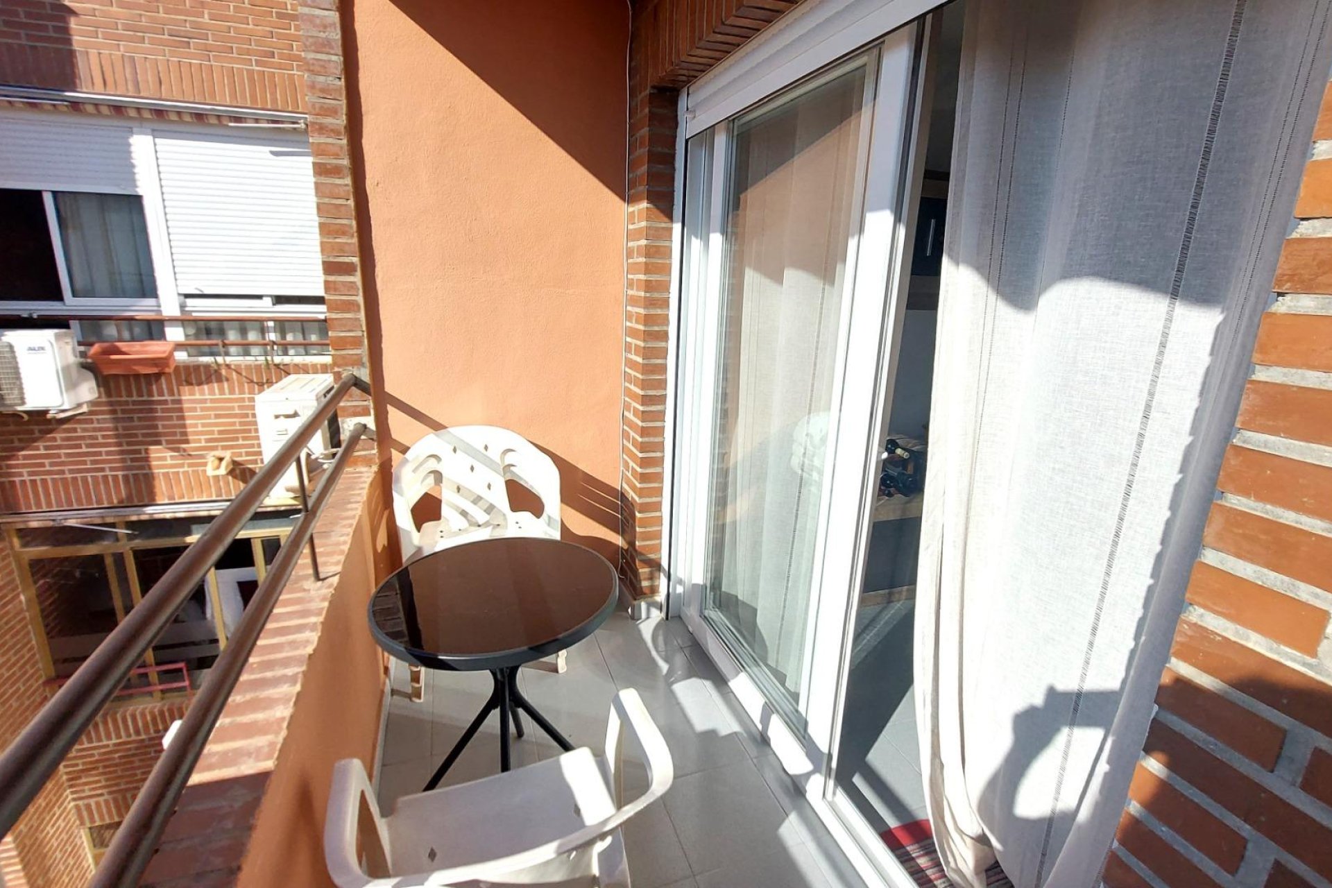 Resale - Apartamento - Torrevieja - Acequion