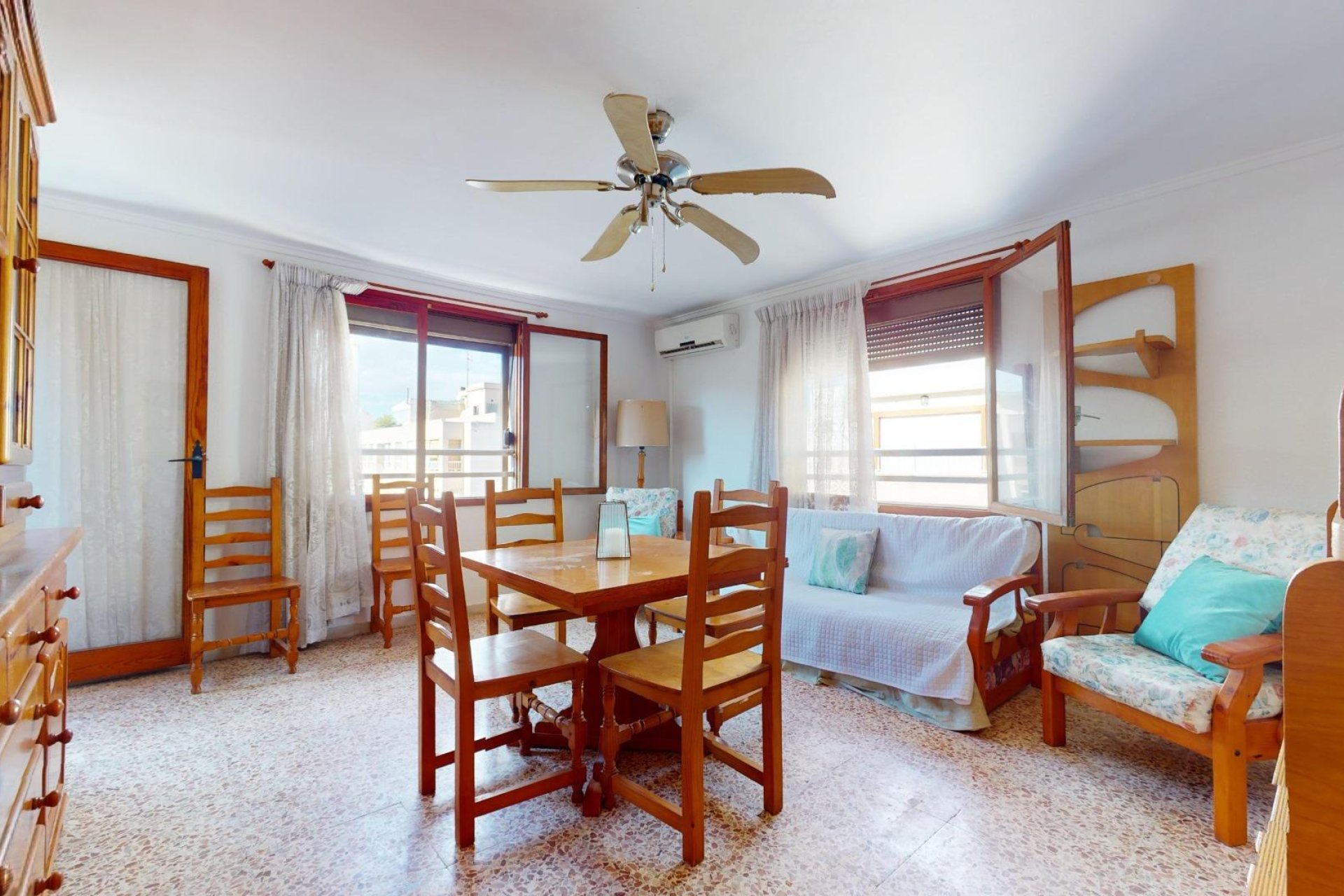 Resale - Apartamento - Torrevieja - Acequion