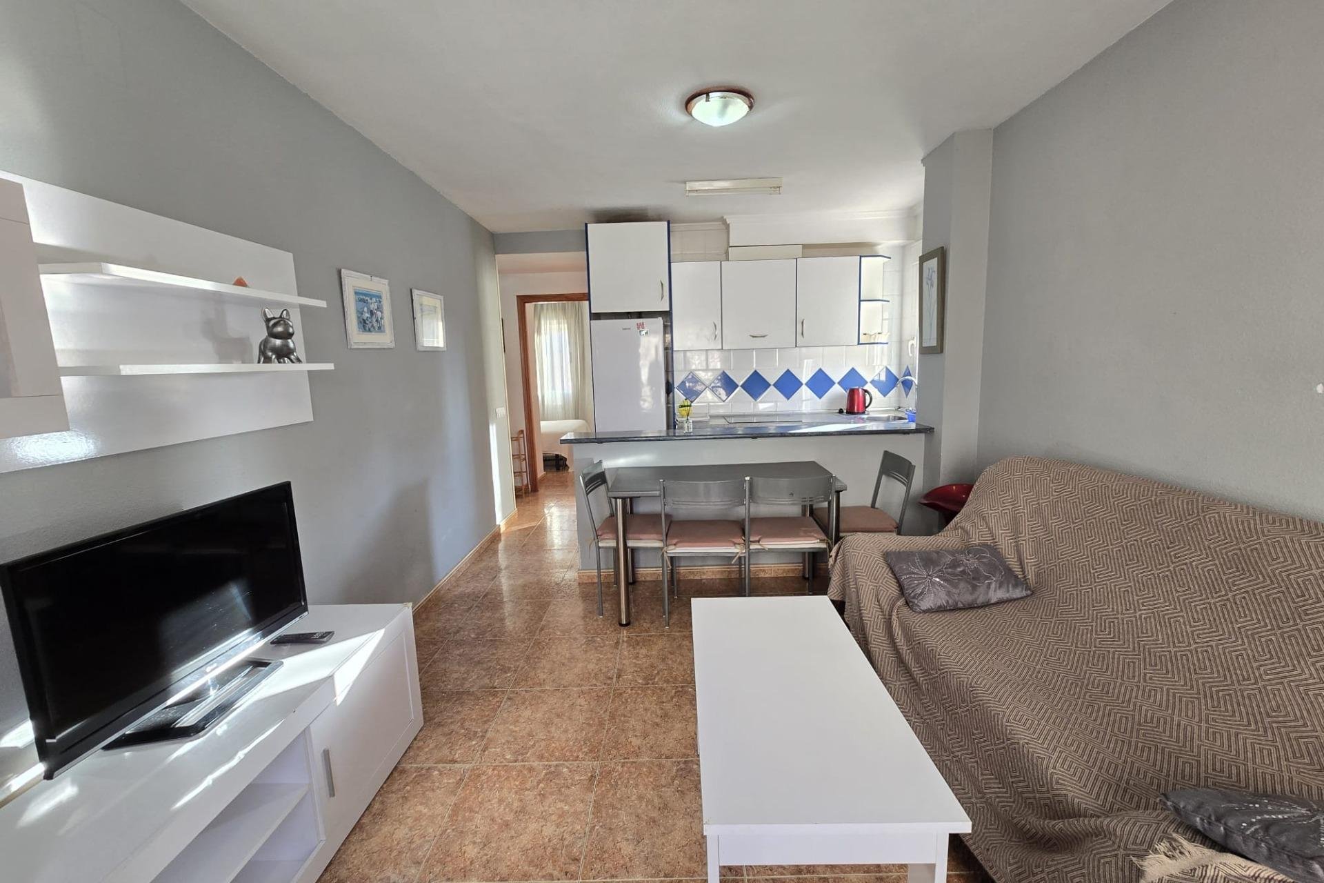 Resale - Apartamento - Torrevieja - Aguas Nuevas