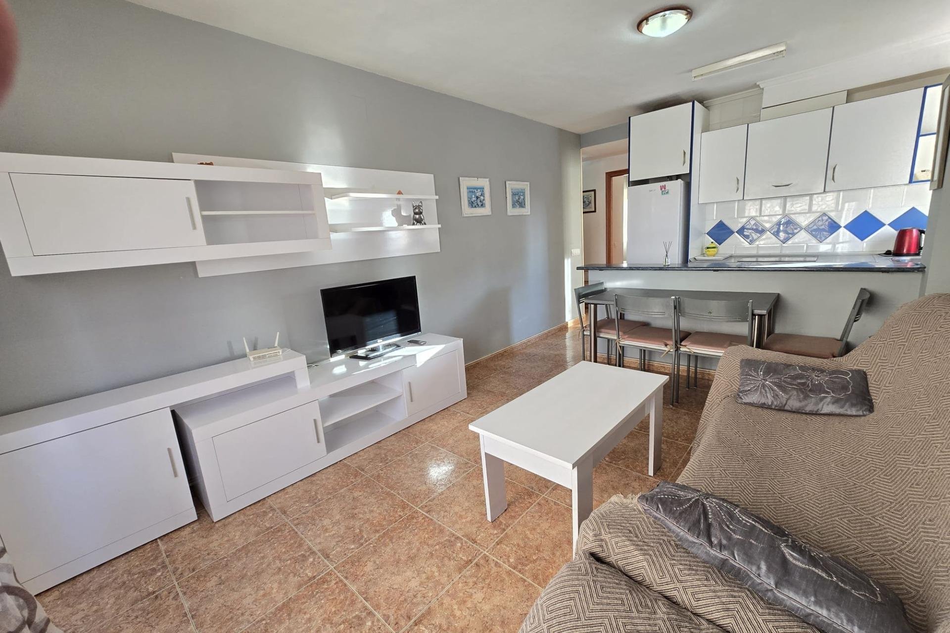 Resale - Apartamento - Torrevieja - Aguas Nuevas