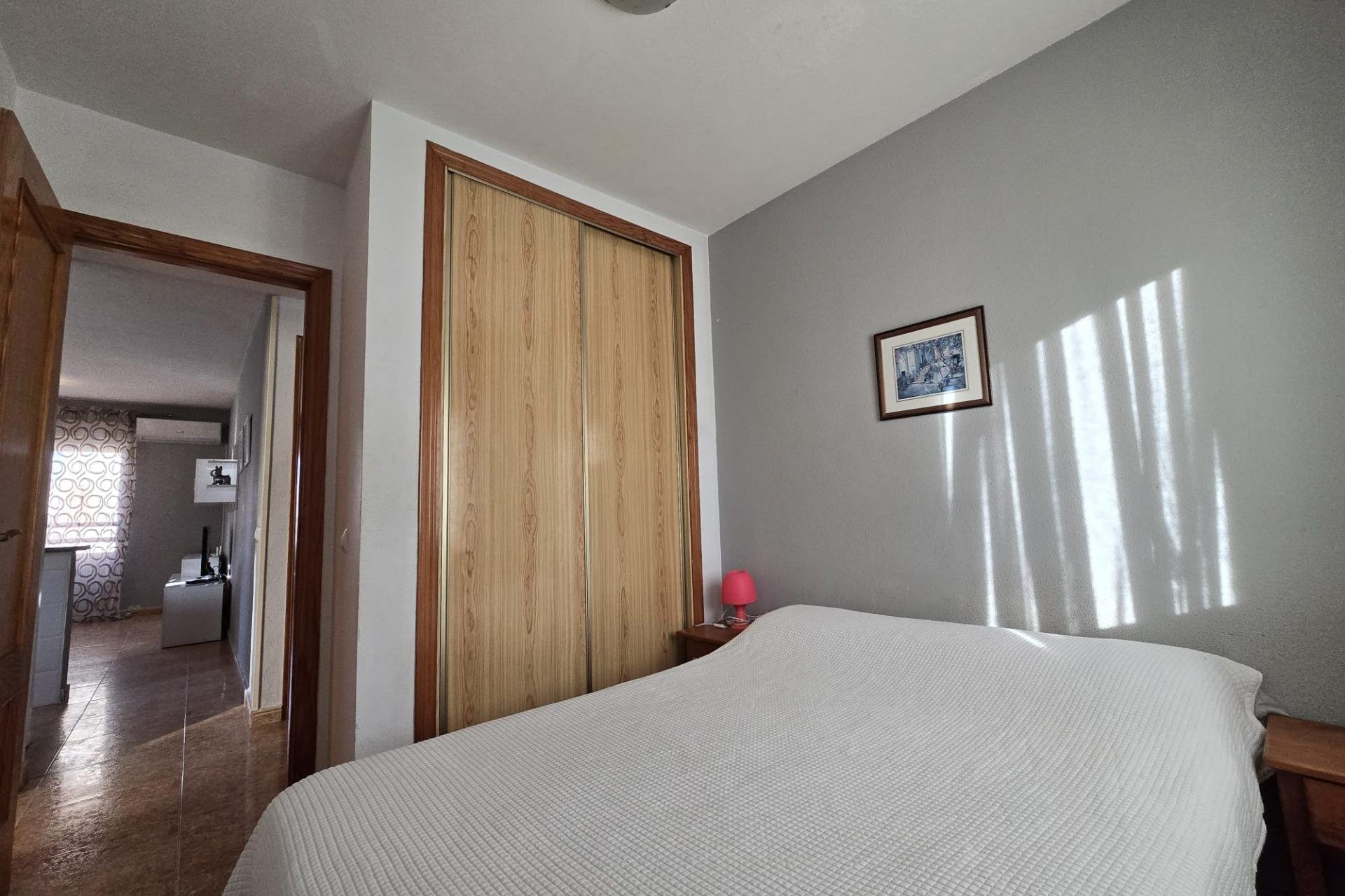 Resale - Apartamento - Torrevieja - Aguas Nuevas