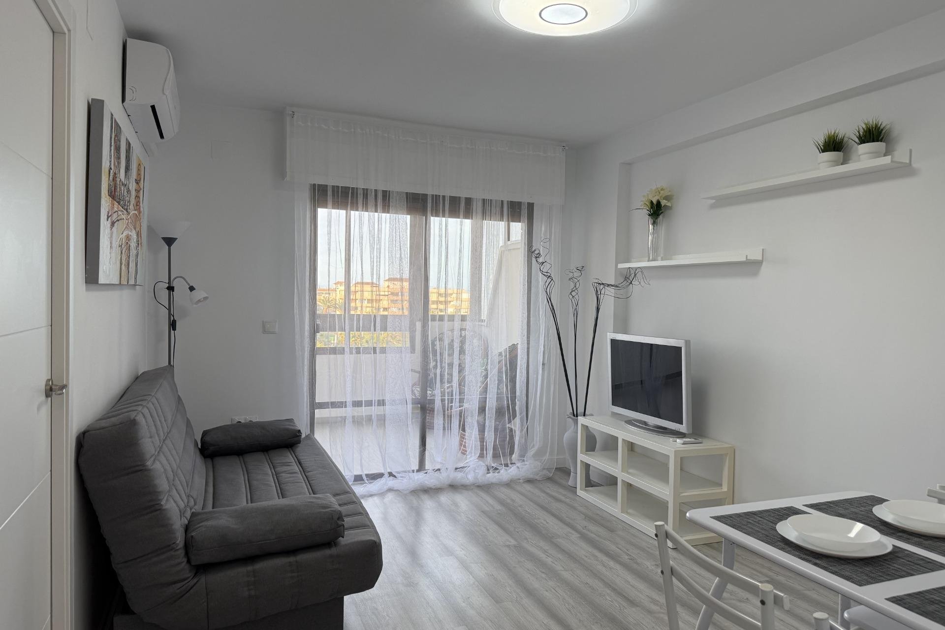 Resale - Apartamento - Torrevieja - Cabo cervera