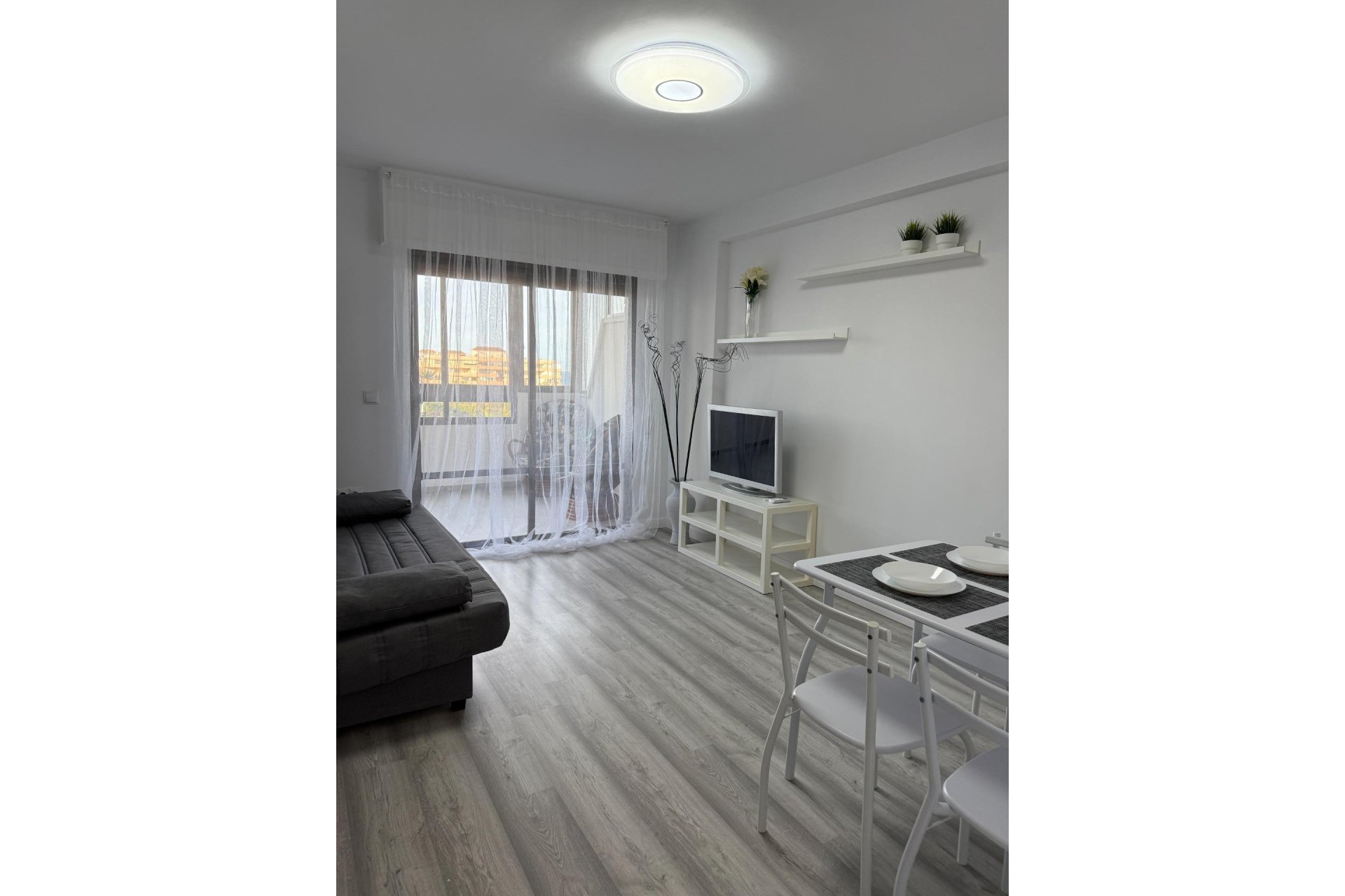 Resale - Apartamento - Torrevieja - Cabo cervera