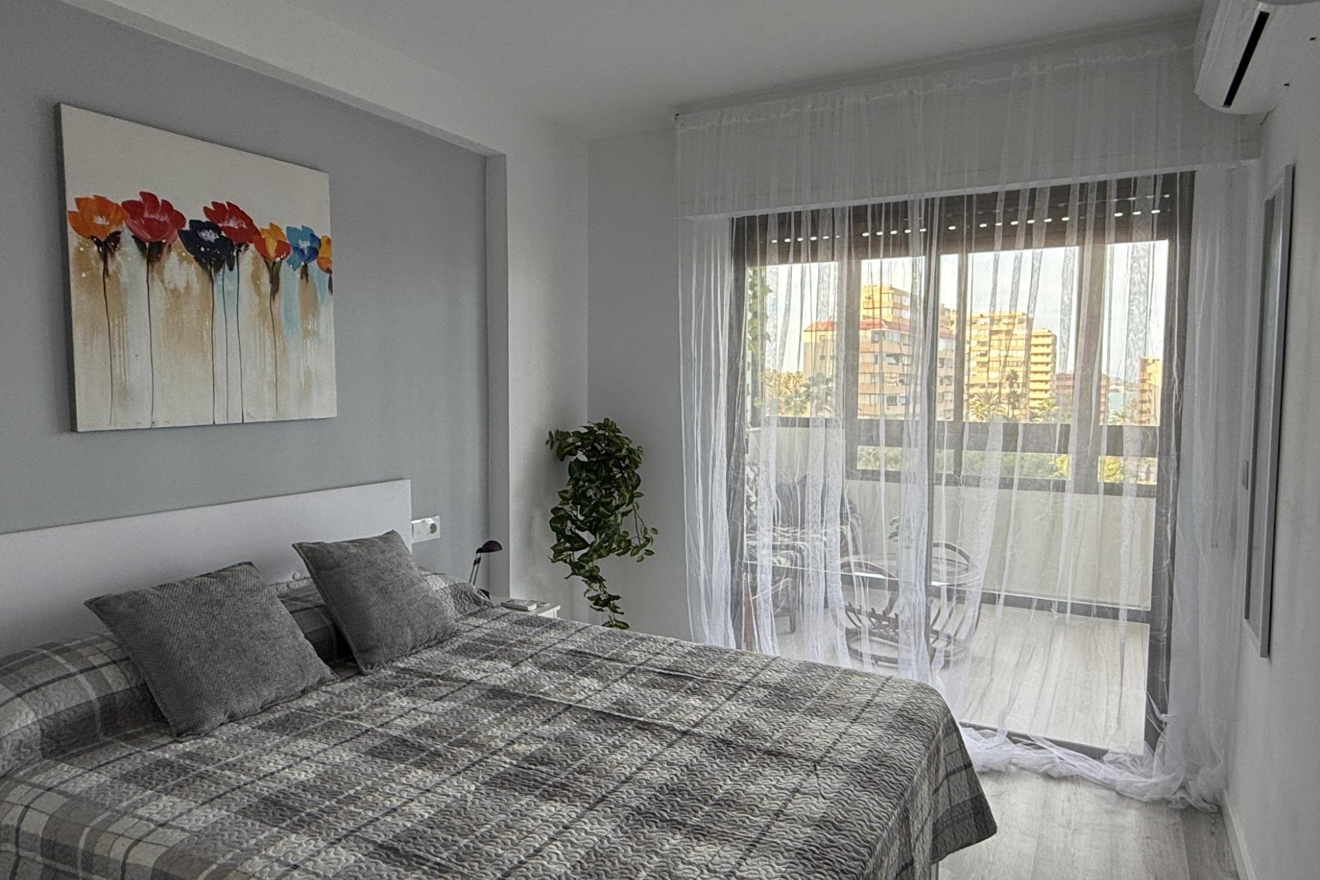 Resale - Apartamento - Torrevieja - Cabo cervera