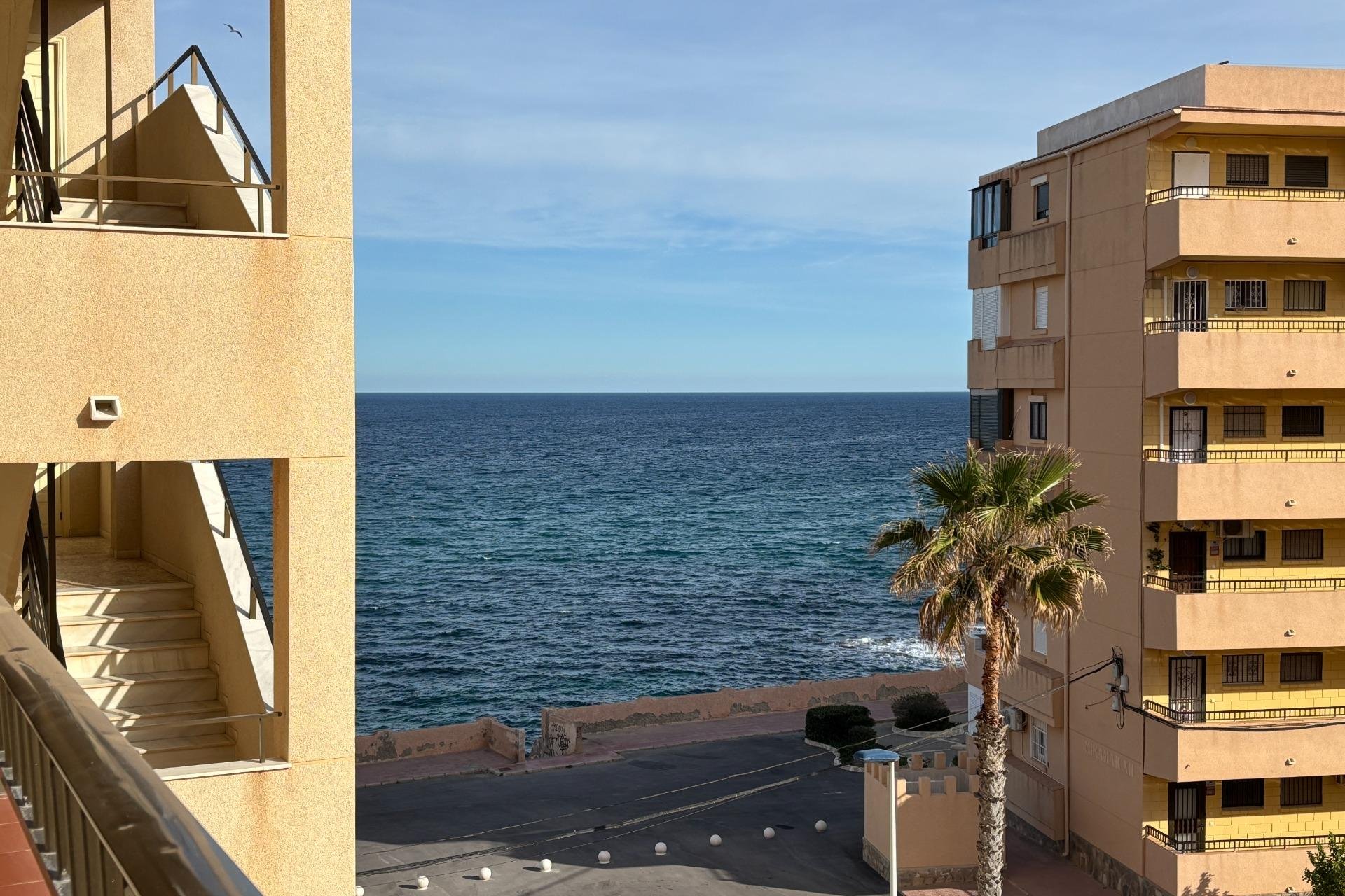 Resale - Apartamento - Torrevieja - Cabo cervera