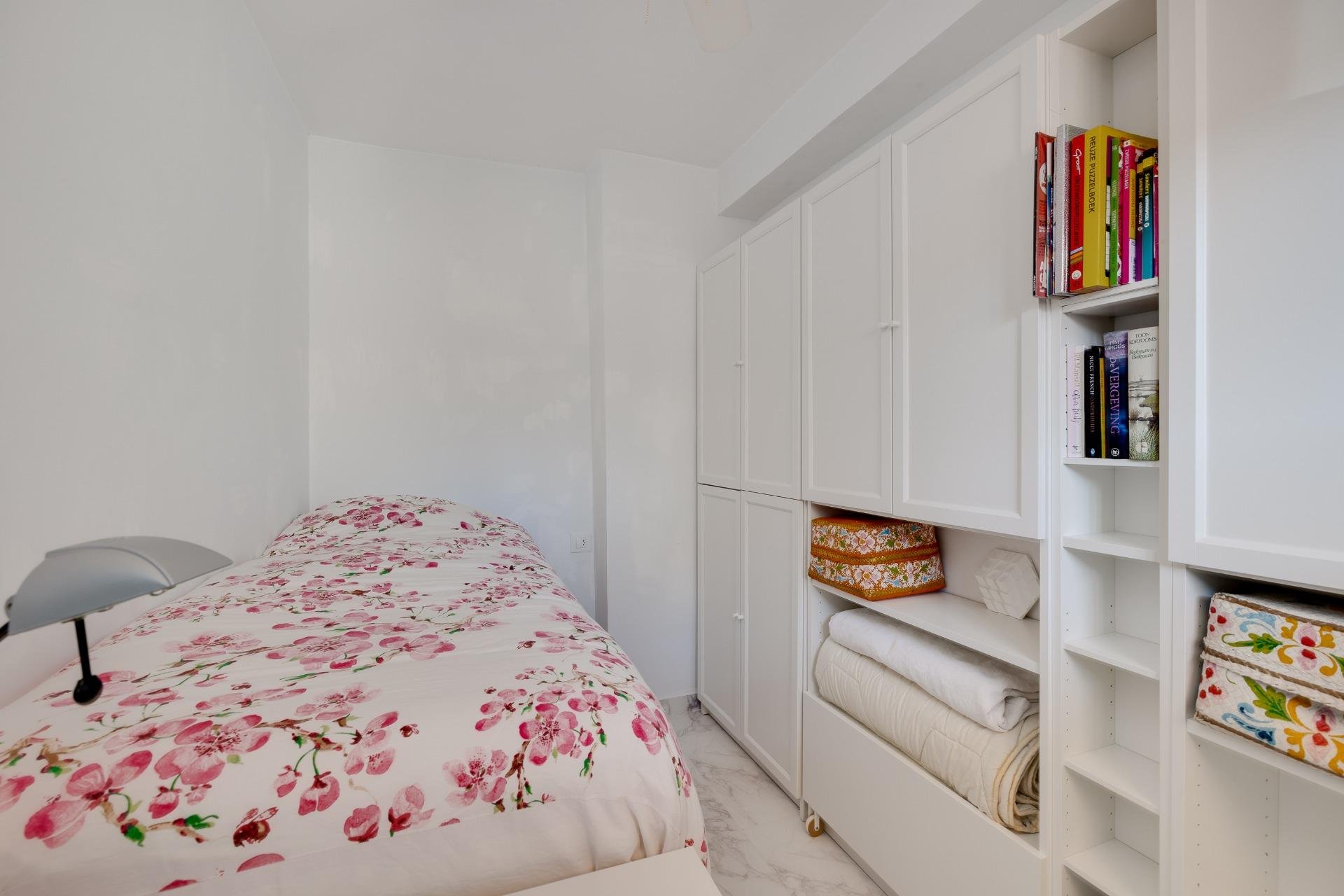 Resale - Apartamento - Torrevieja - Cabo cervera