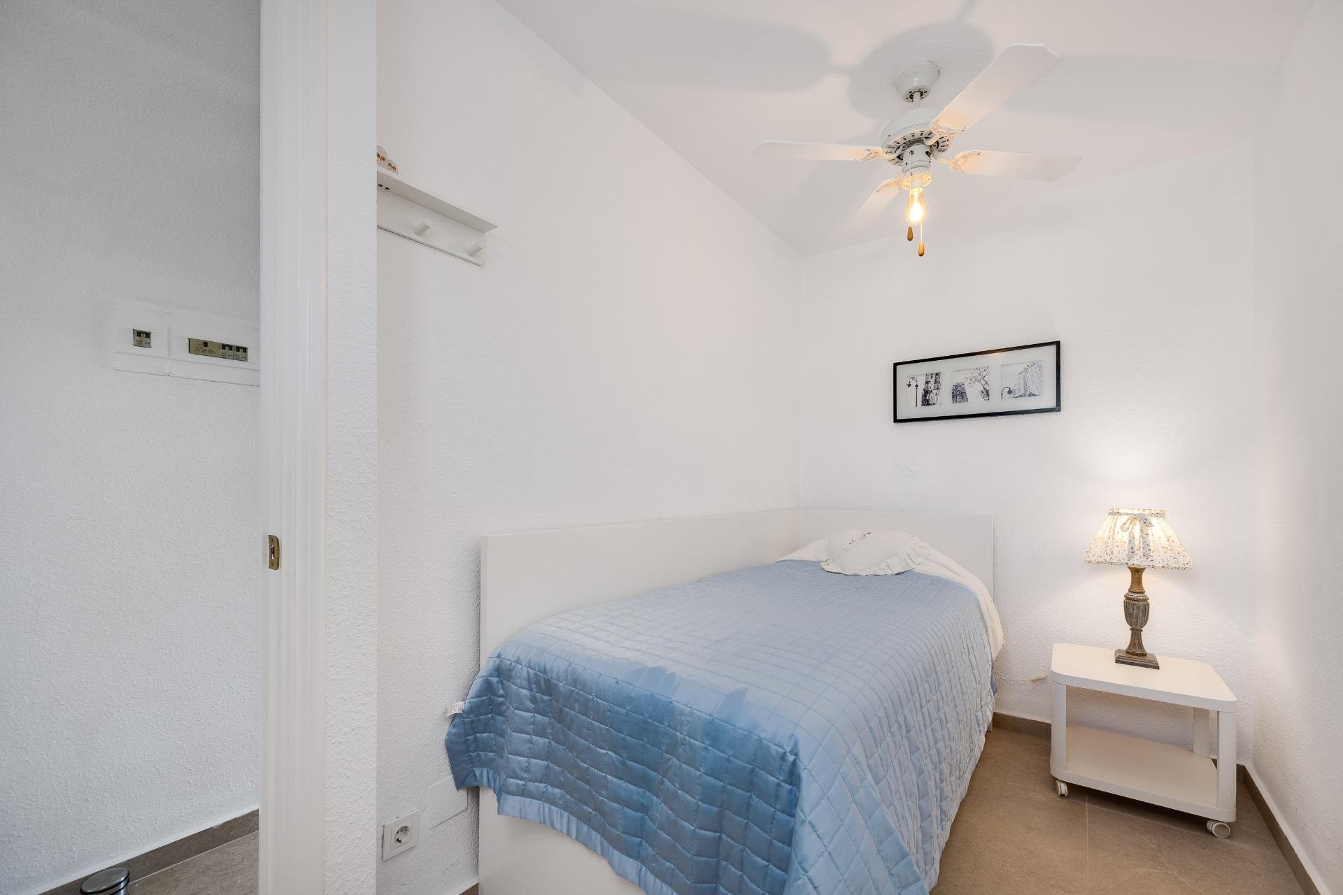 Resale - Apartamento - Torrevieja - Cabo cervera