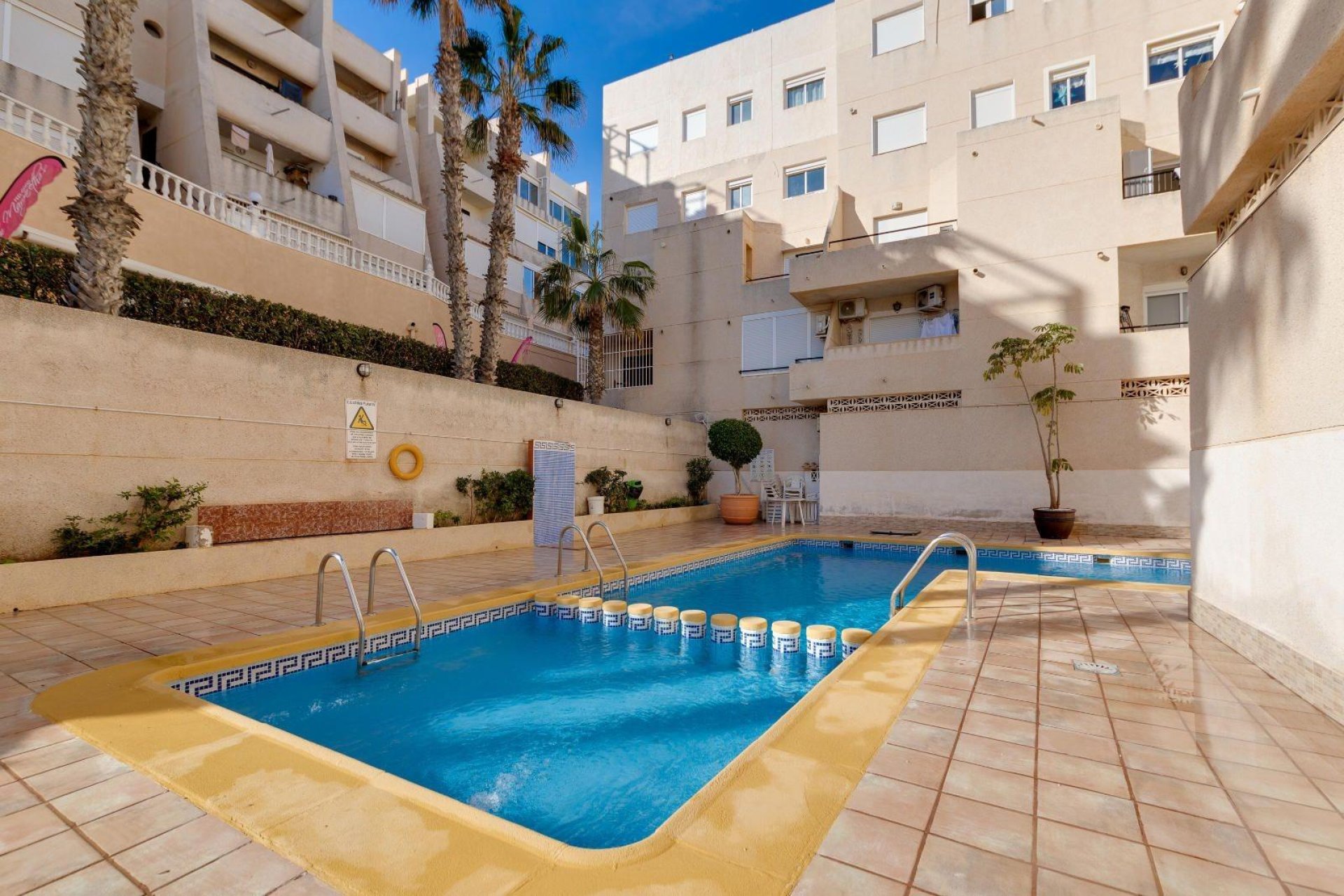 Resale - Apartamento - Torrevieja - Cabo cervera