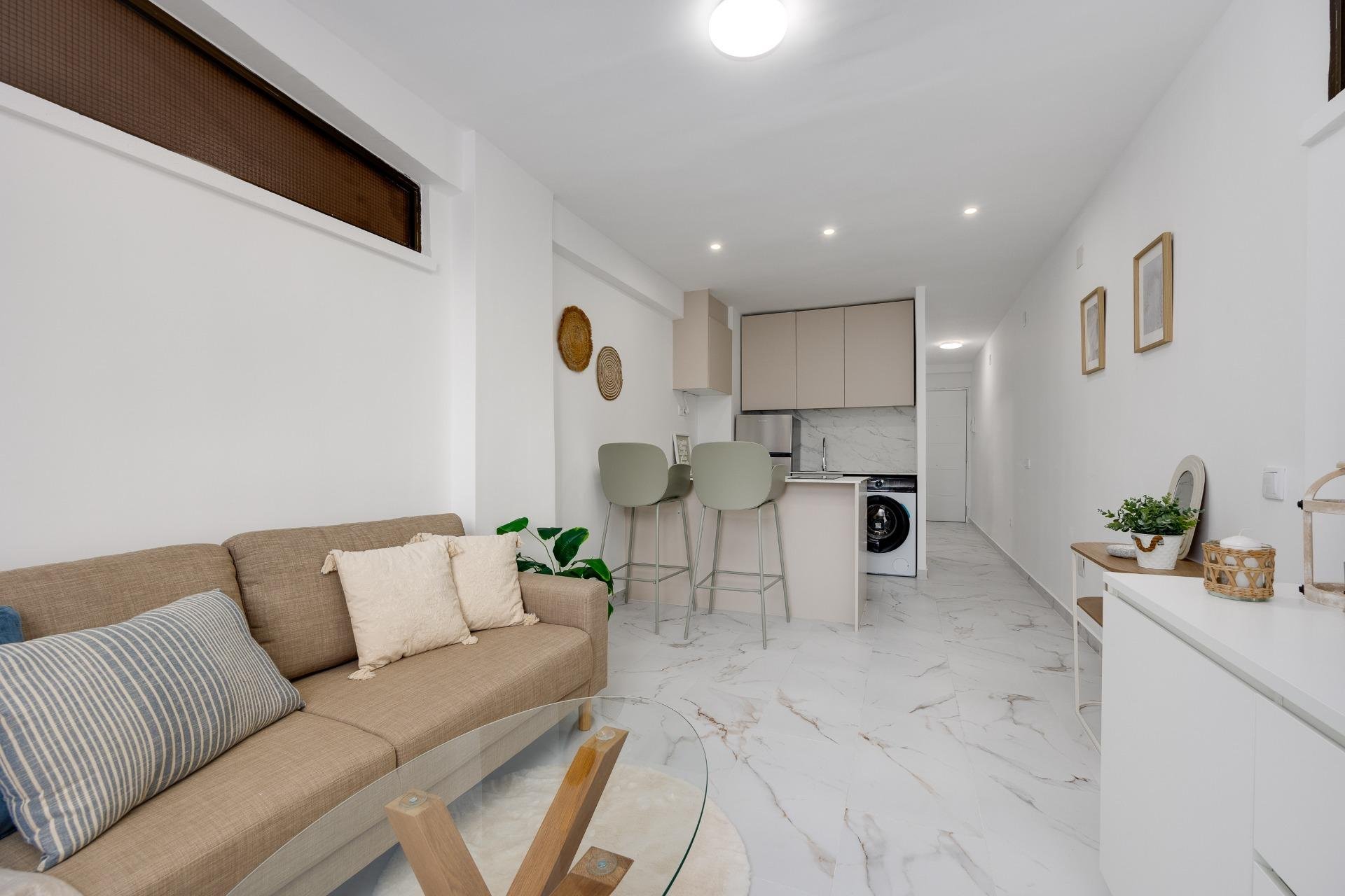 Resale - Apartamento - Torrevieja - Cabo cervera