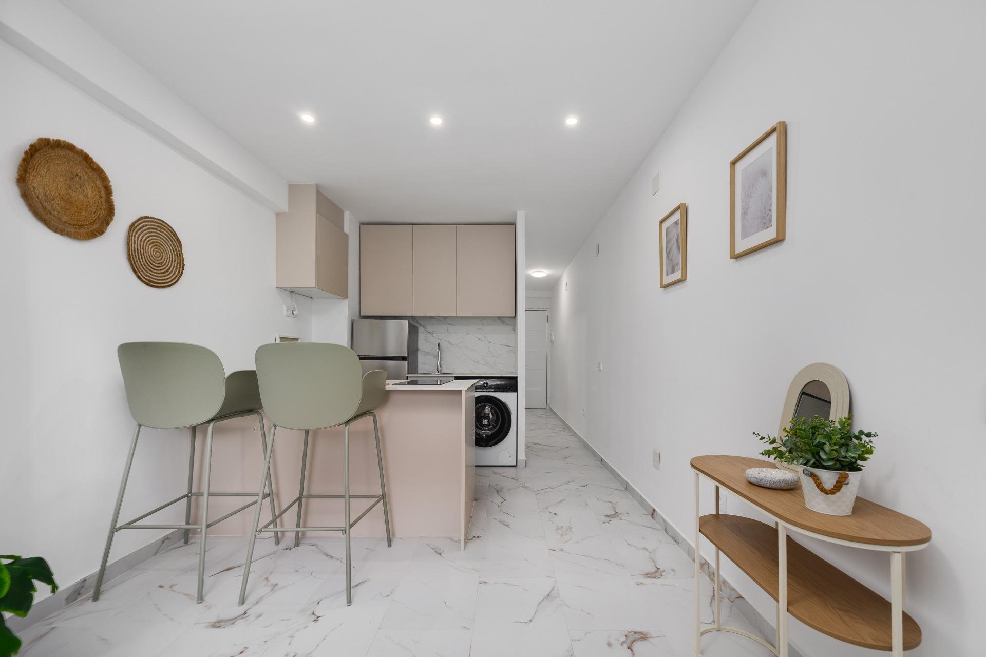 Resale - Apartamento - Torrevieja - Cabo cervera