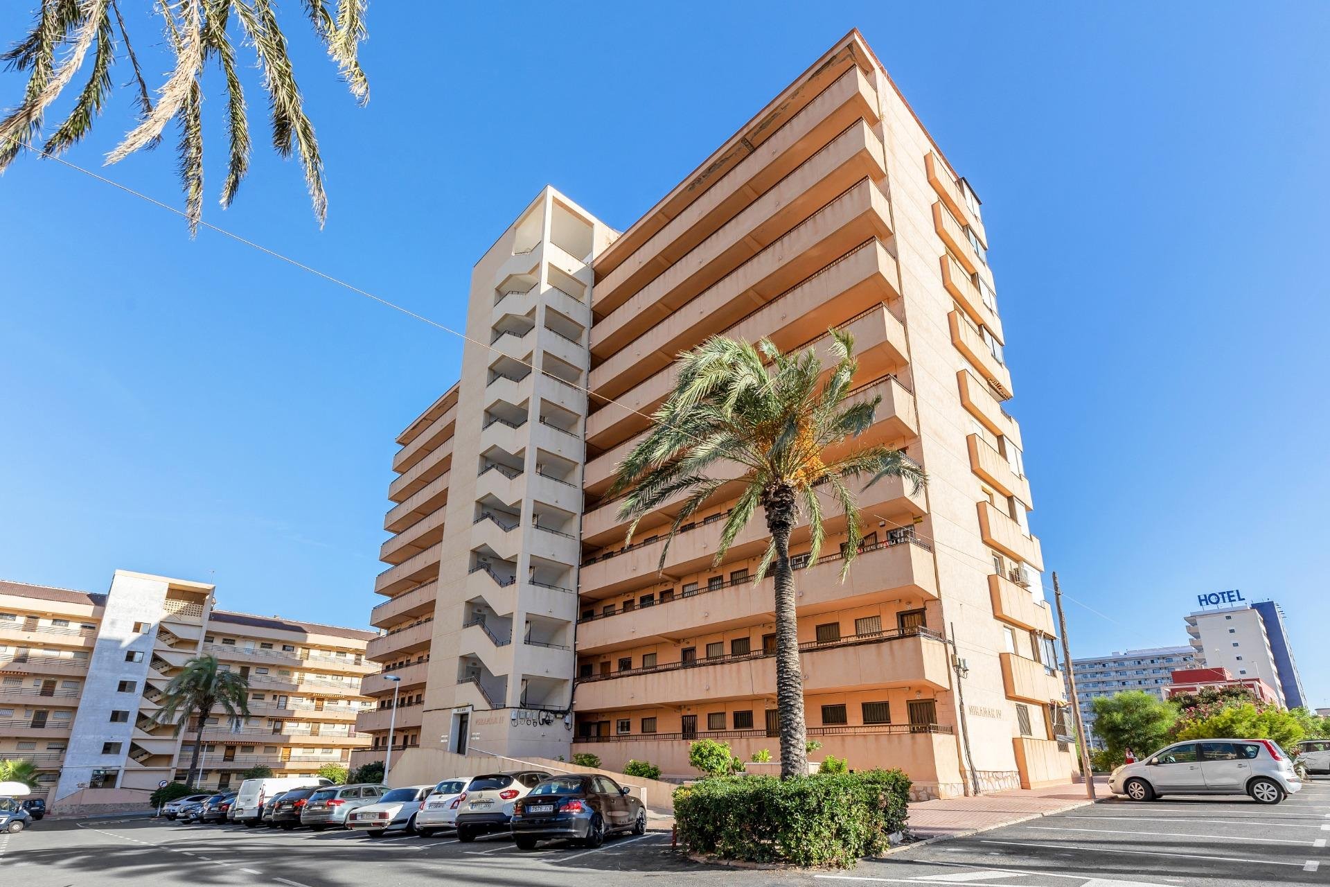 Resale - Apartamento - Torrevieja - Cabo cervera