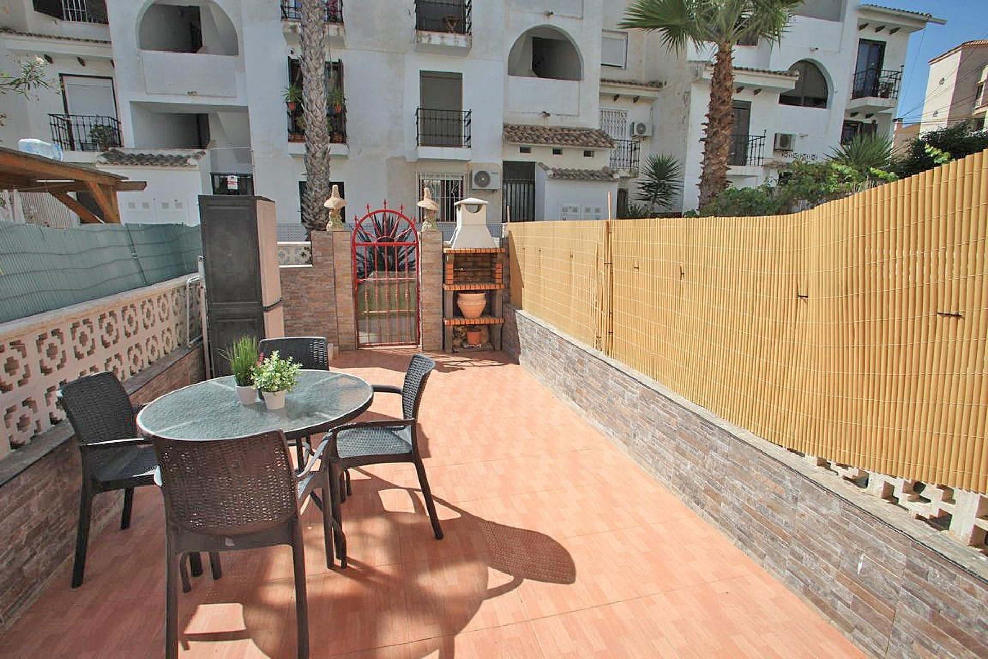 Resale - Apartamento - Torrevieja - Calas blanca