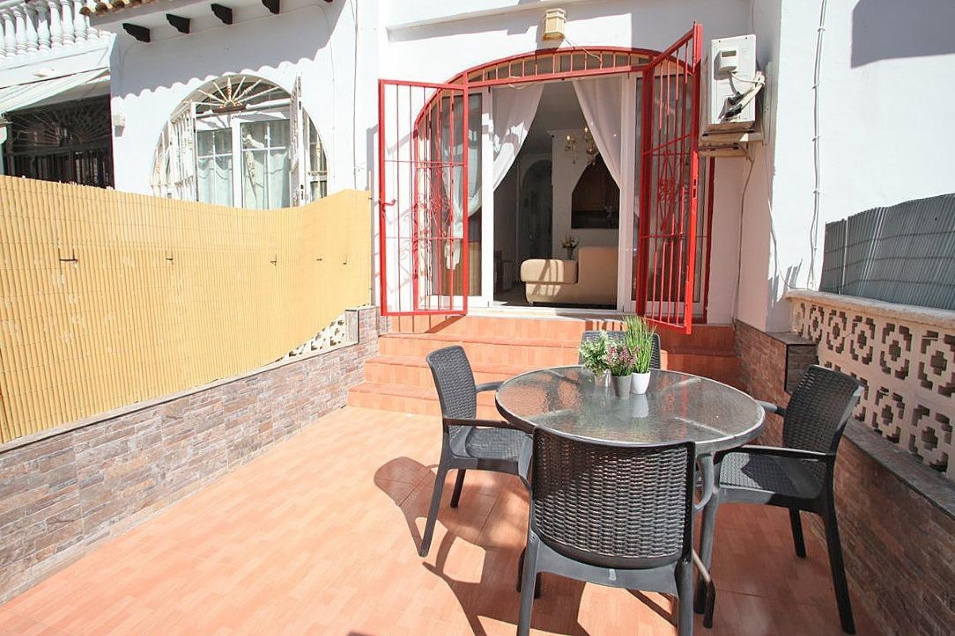 Resale - Apartamento - Torrevieja - Calas blanca