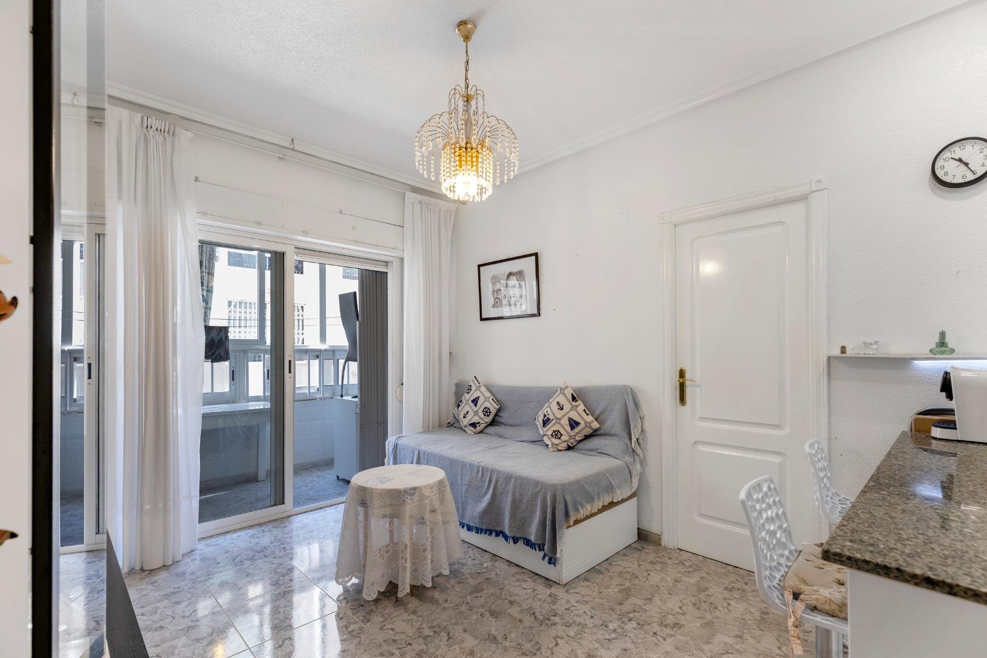 Resale - Apartamento - Torrevieja - Centro - Muelle Pesquero