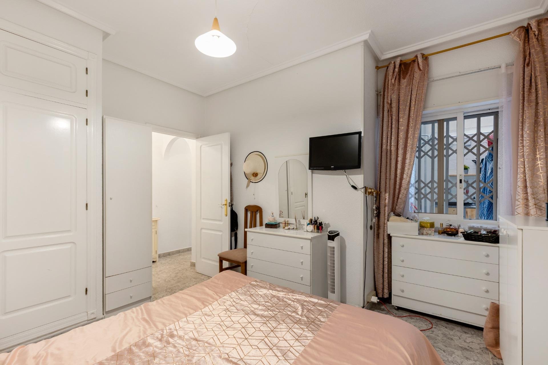 Resale - Apartamento - Torrevieja - Centro - Muelle Pesquero