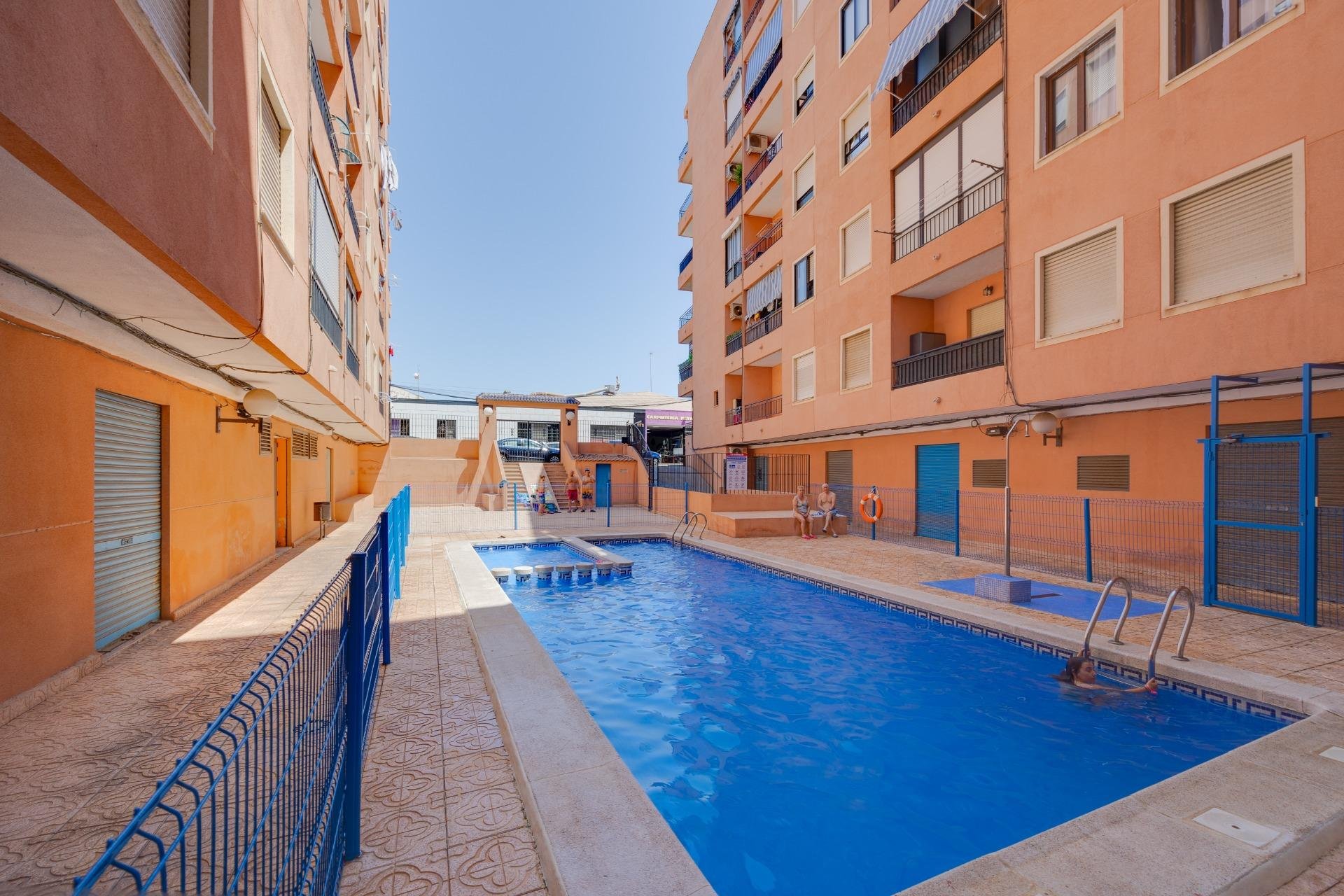 Resale - Apartamento - Torrevieja - Centro