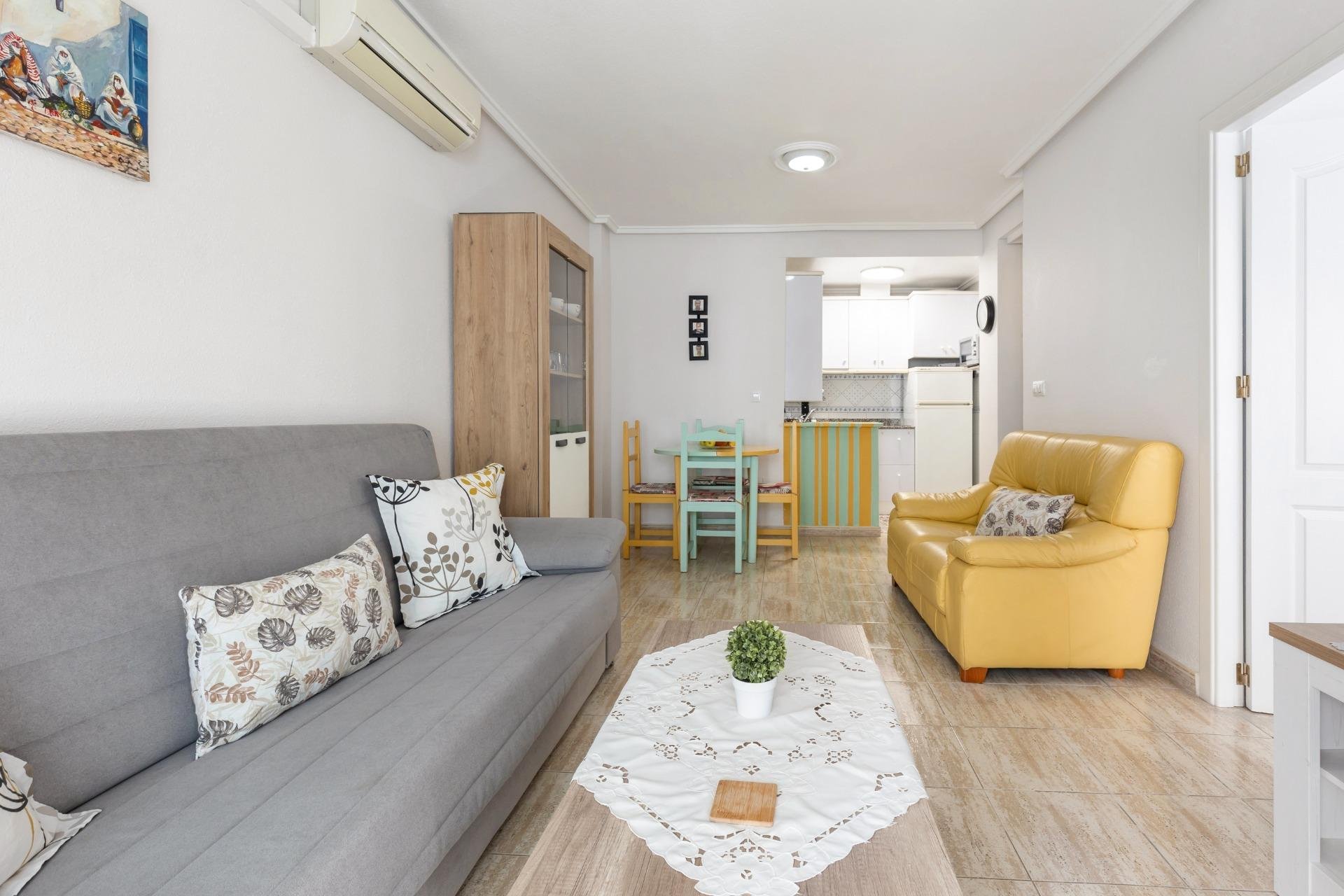 Resale - Apartamento - Torrevieja - Centro