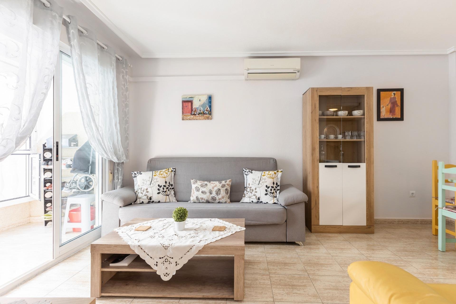 Resale - Apartamento - Torrevieja - Centro