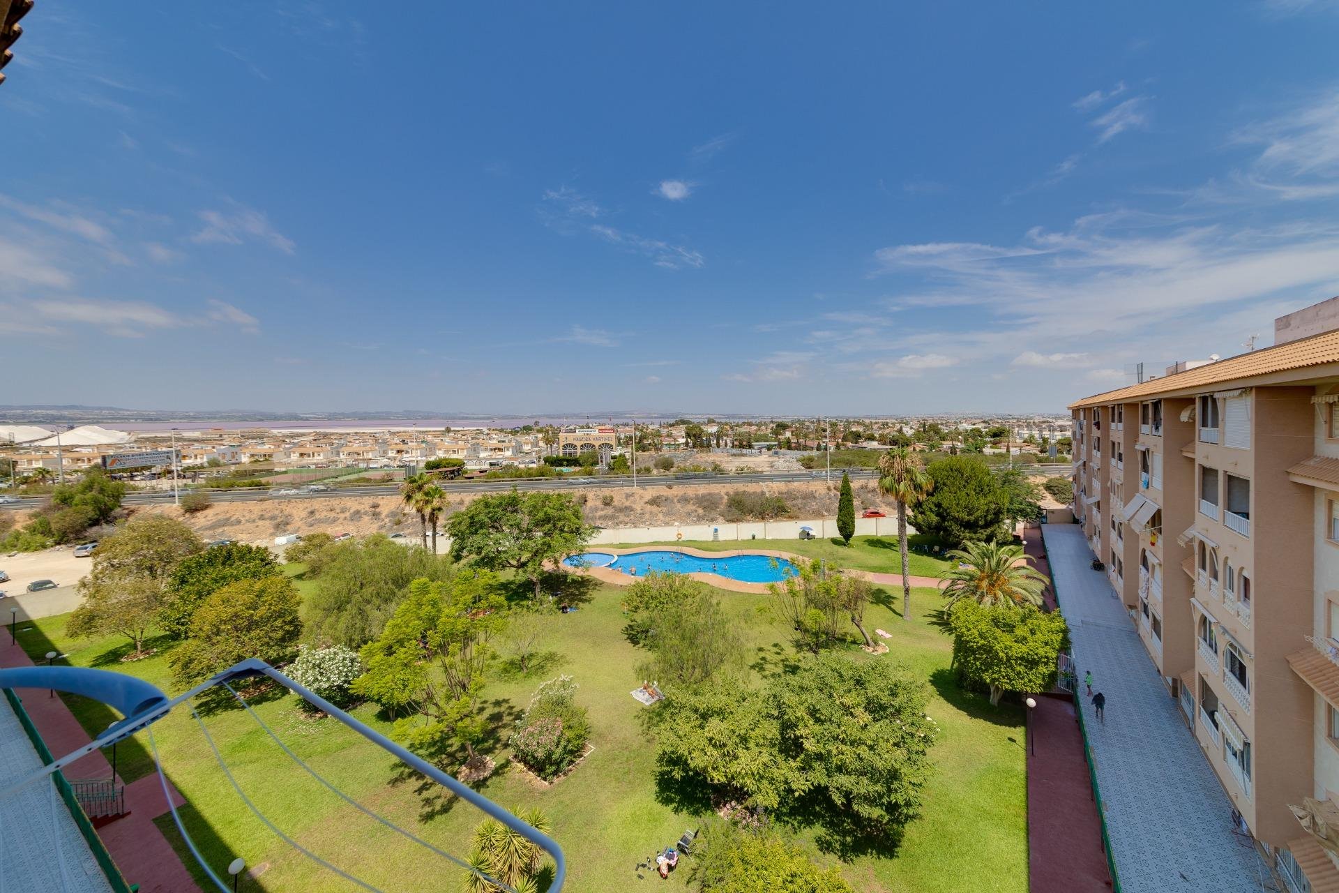 Resale - Apartamento - Torrevieja - Centro