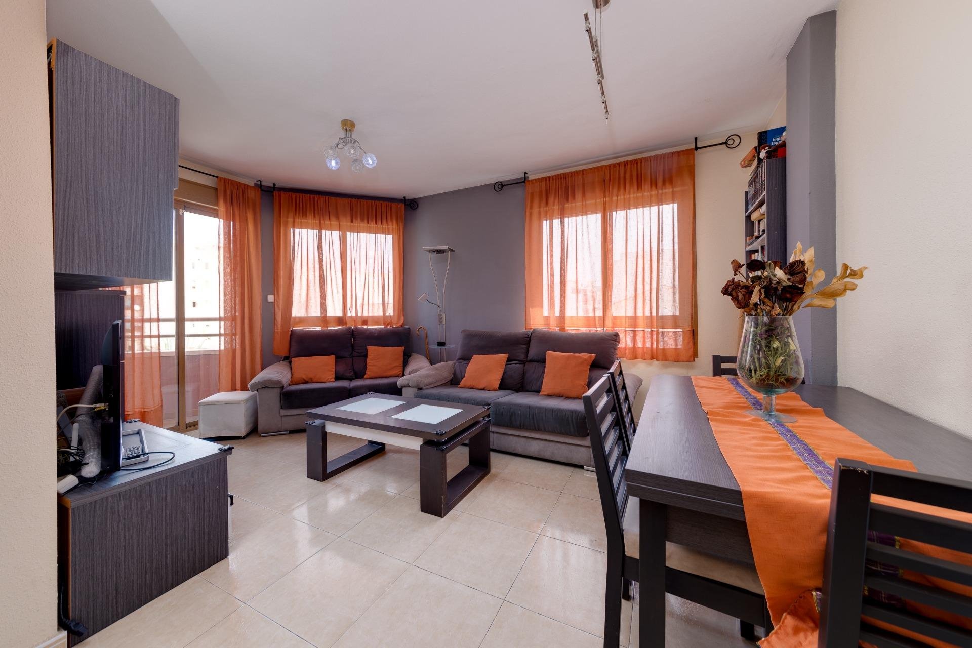 Resale - Apartamento - Torrevieja - Centro