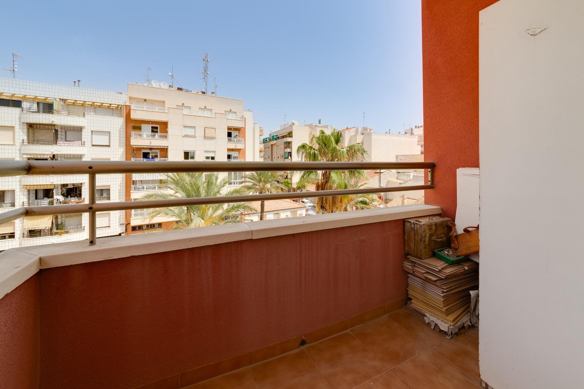 Resale - Apartamento - Torrevieja - Centro