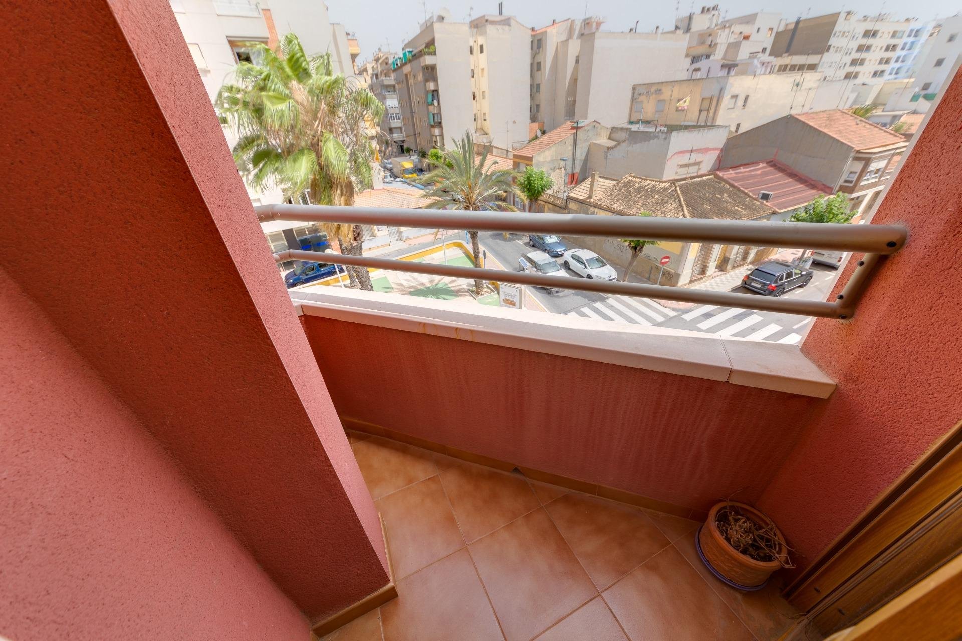 Resale - Apartamento - Torrevieja - Centro