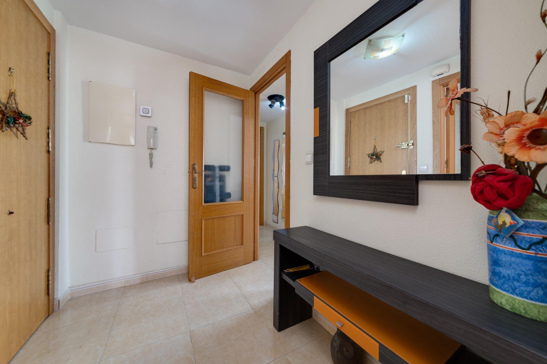 Resale - Apartamento - Torrevieja - Centro