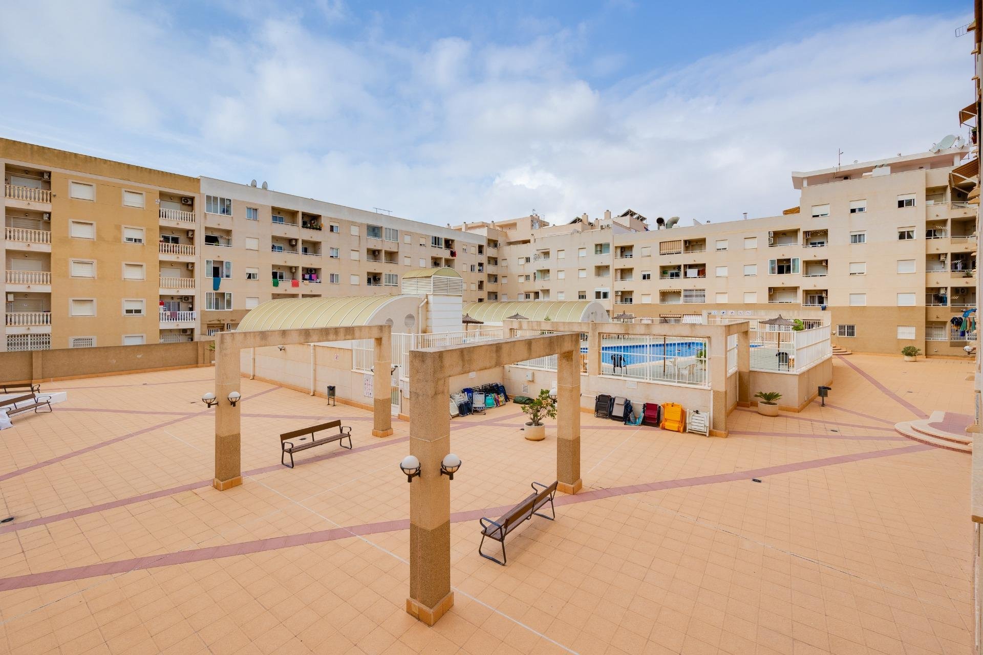 Resale - Apartamento - Torrevieja - Centro