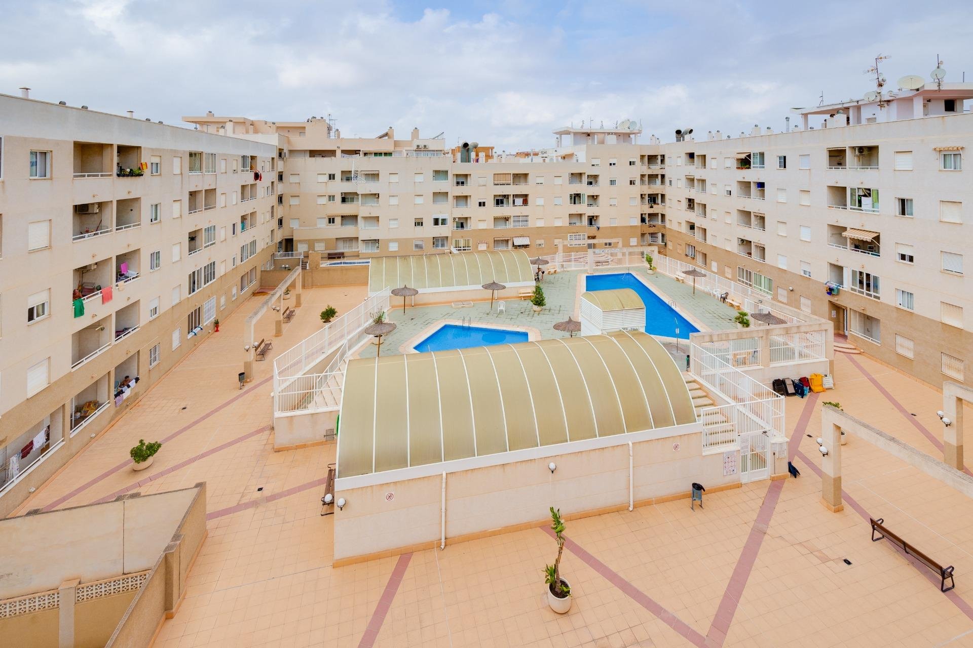 Resale - Apartamento - Torrevieja - Centro