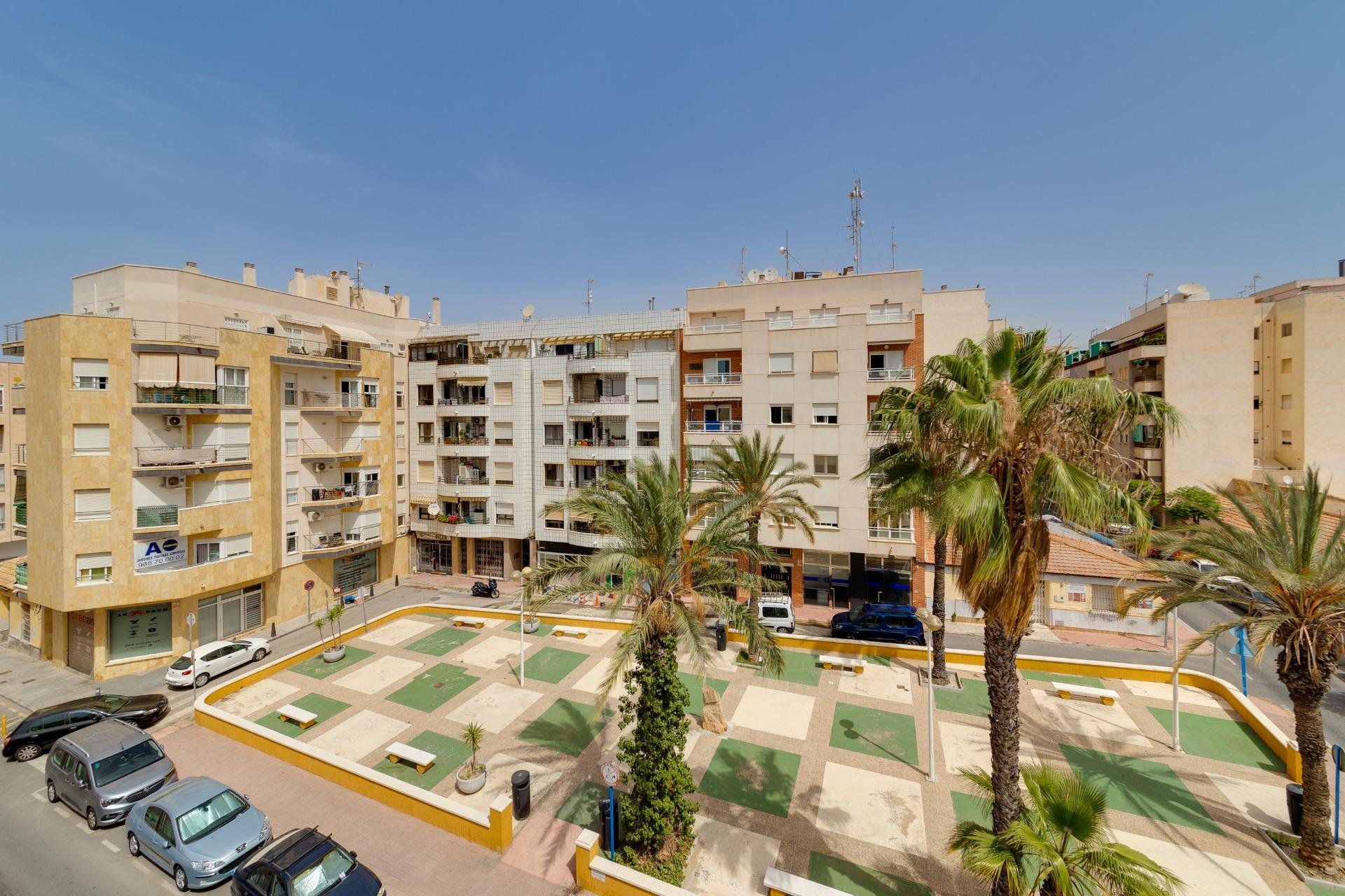 Resale - Apartamento - Torrevieja - Centro