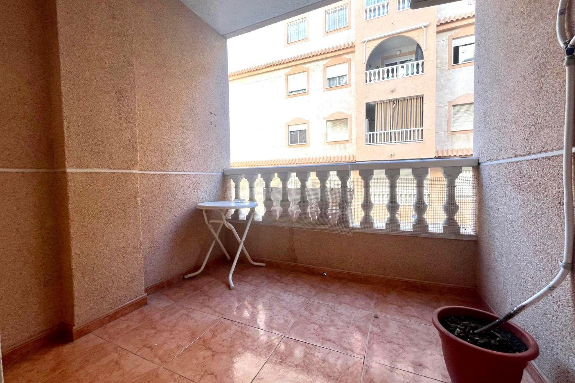 Resale - Apartamento - Torrevieja - Centro