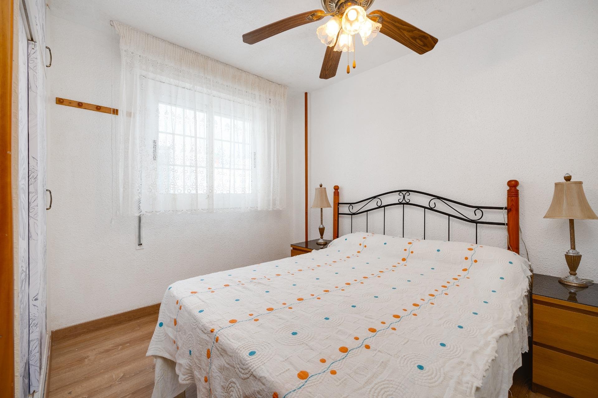 Resale - Apartamento - Torrevieja - Centro