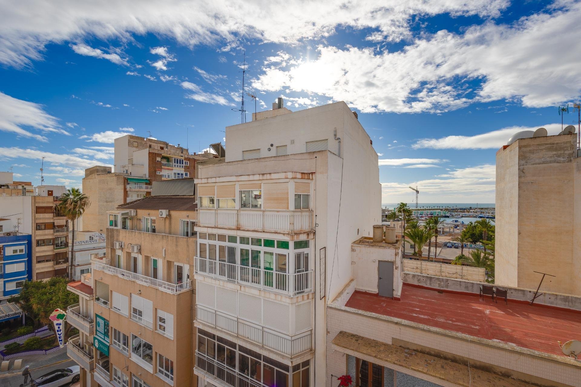 Resale - Apartamento - Torrevieja - Centro