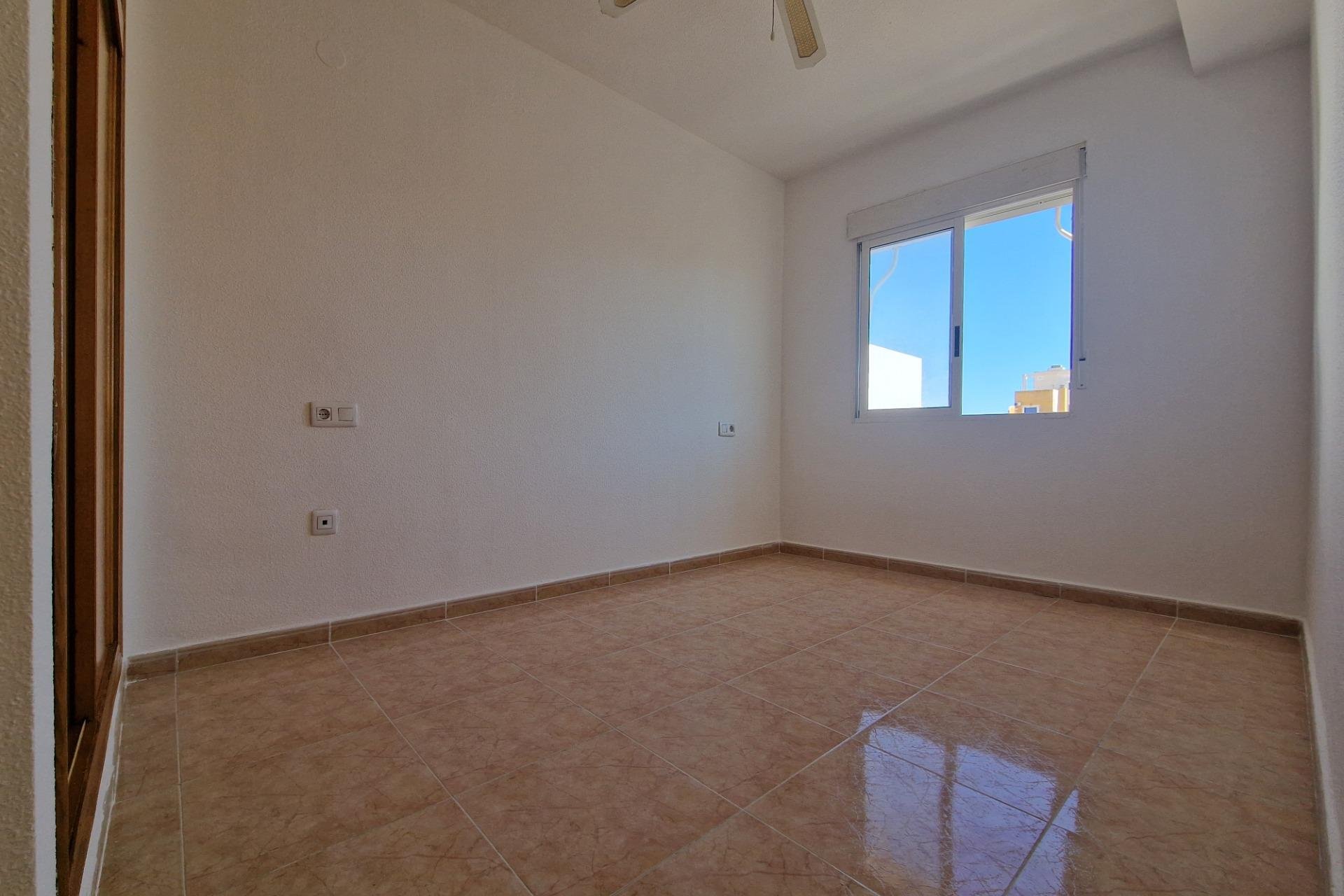 Resale - Apartamento - Torrevieja - Centro