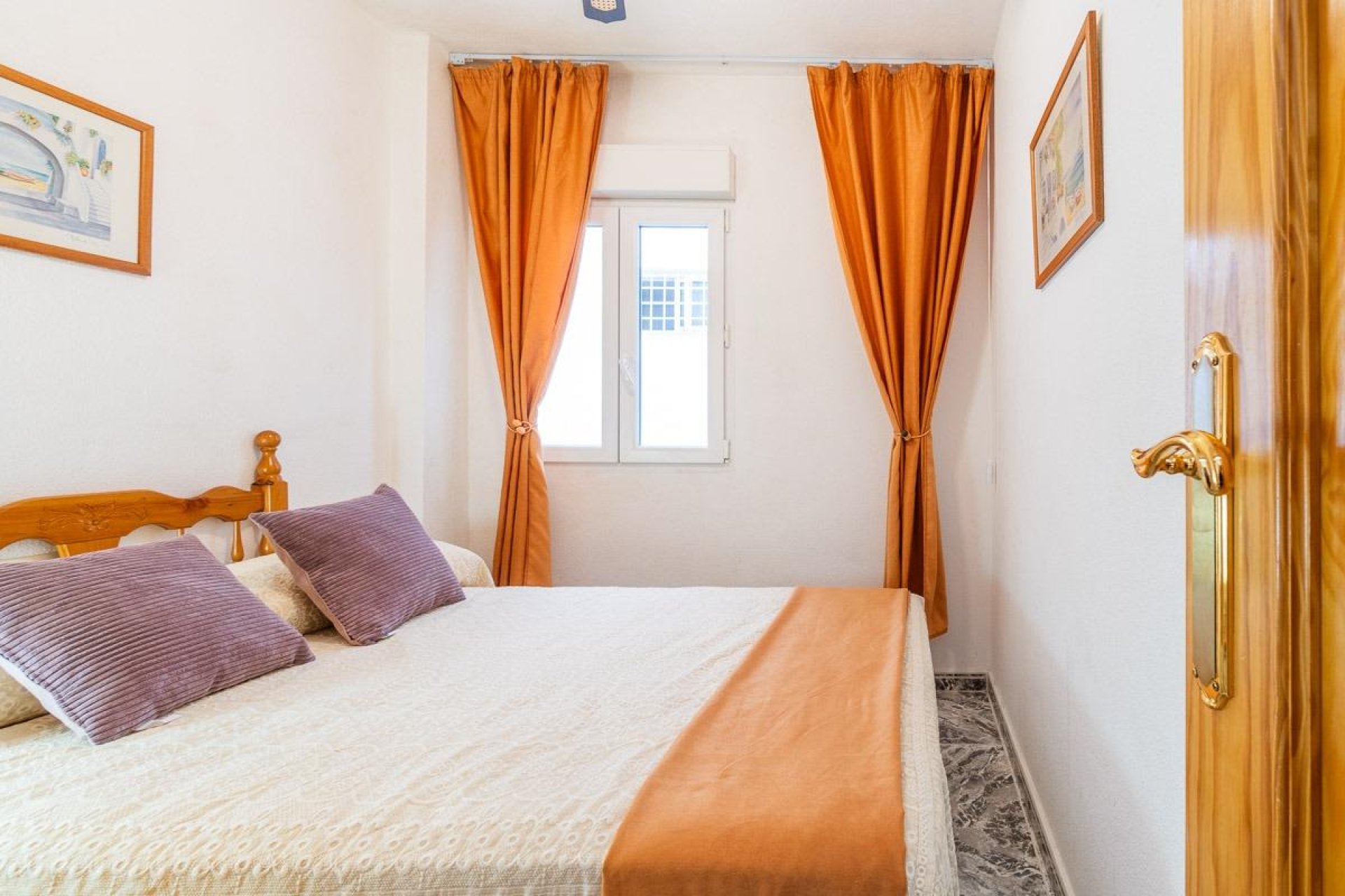 Resale - Apartamento - Torrevieja - Centro