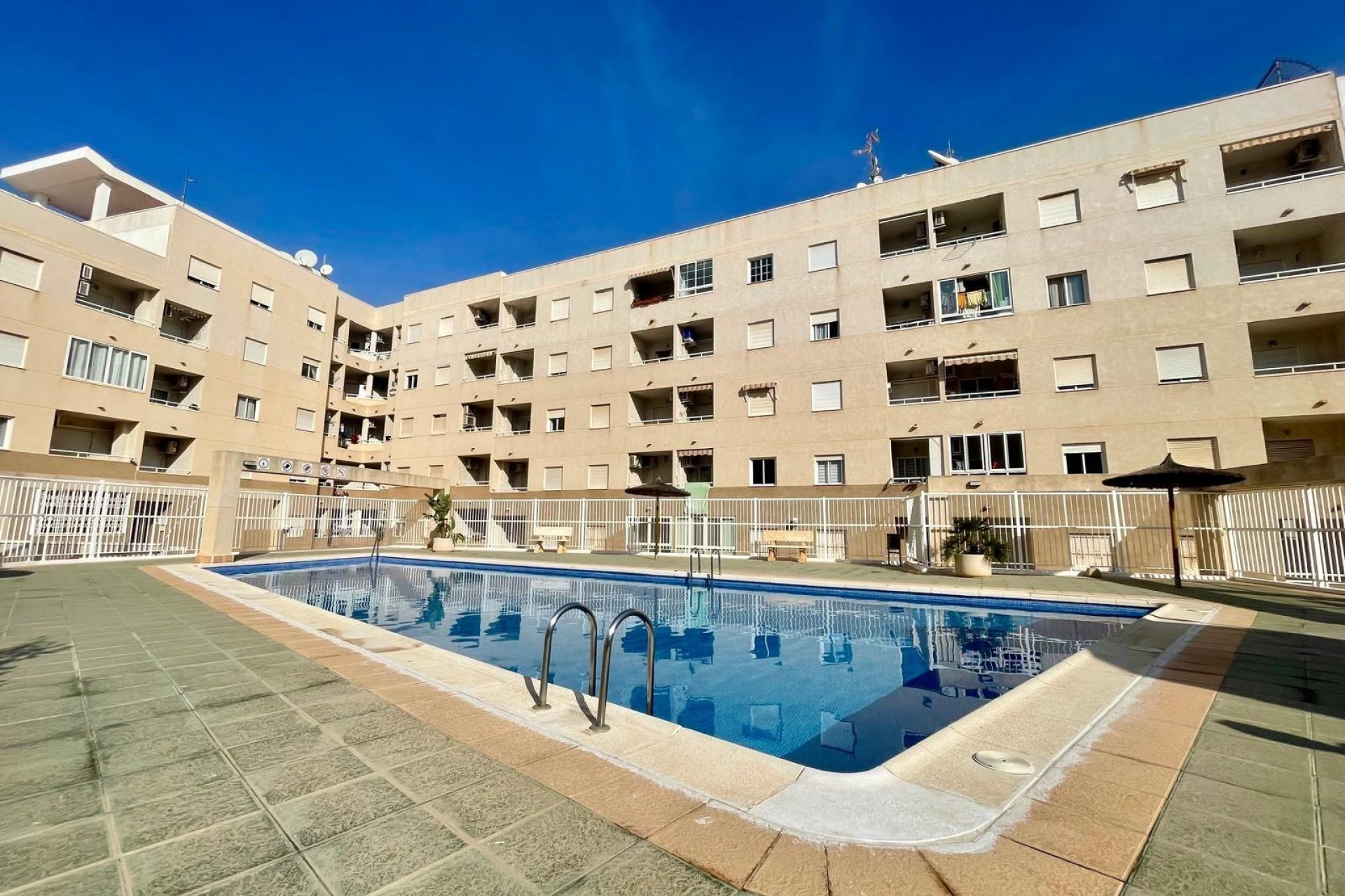 Resale - Apartamento - Torrevieja - Centro