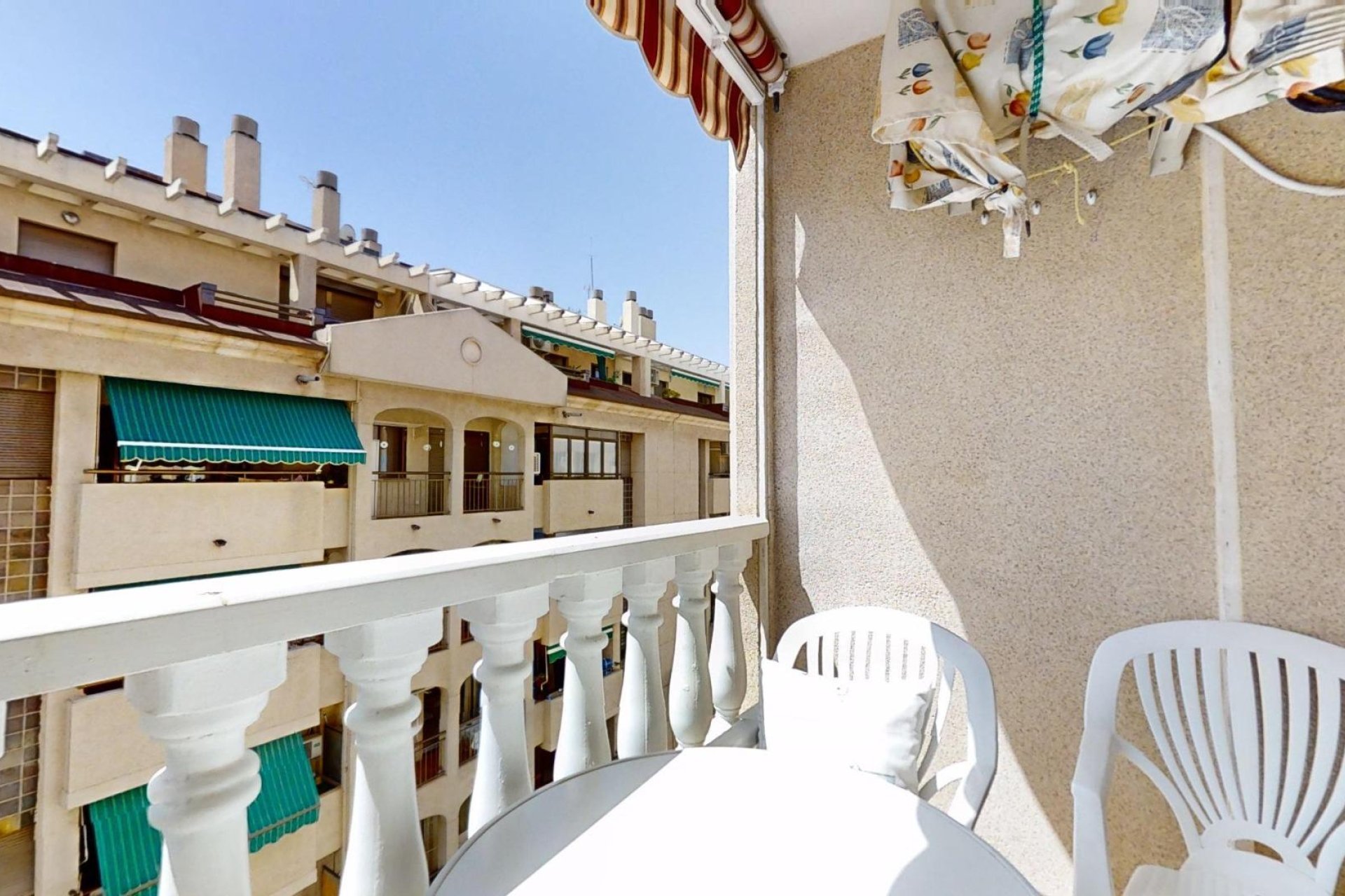 Resale - Apartamento - Torrevieja - Centro